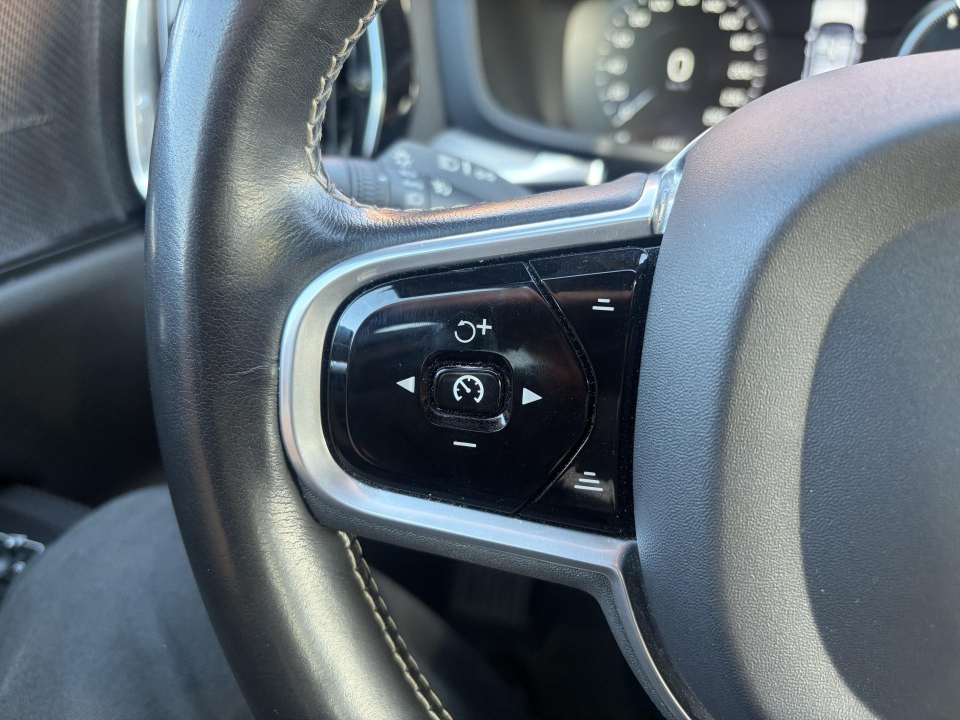 VOLVO V60 2019