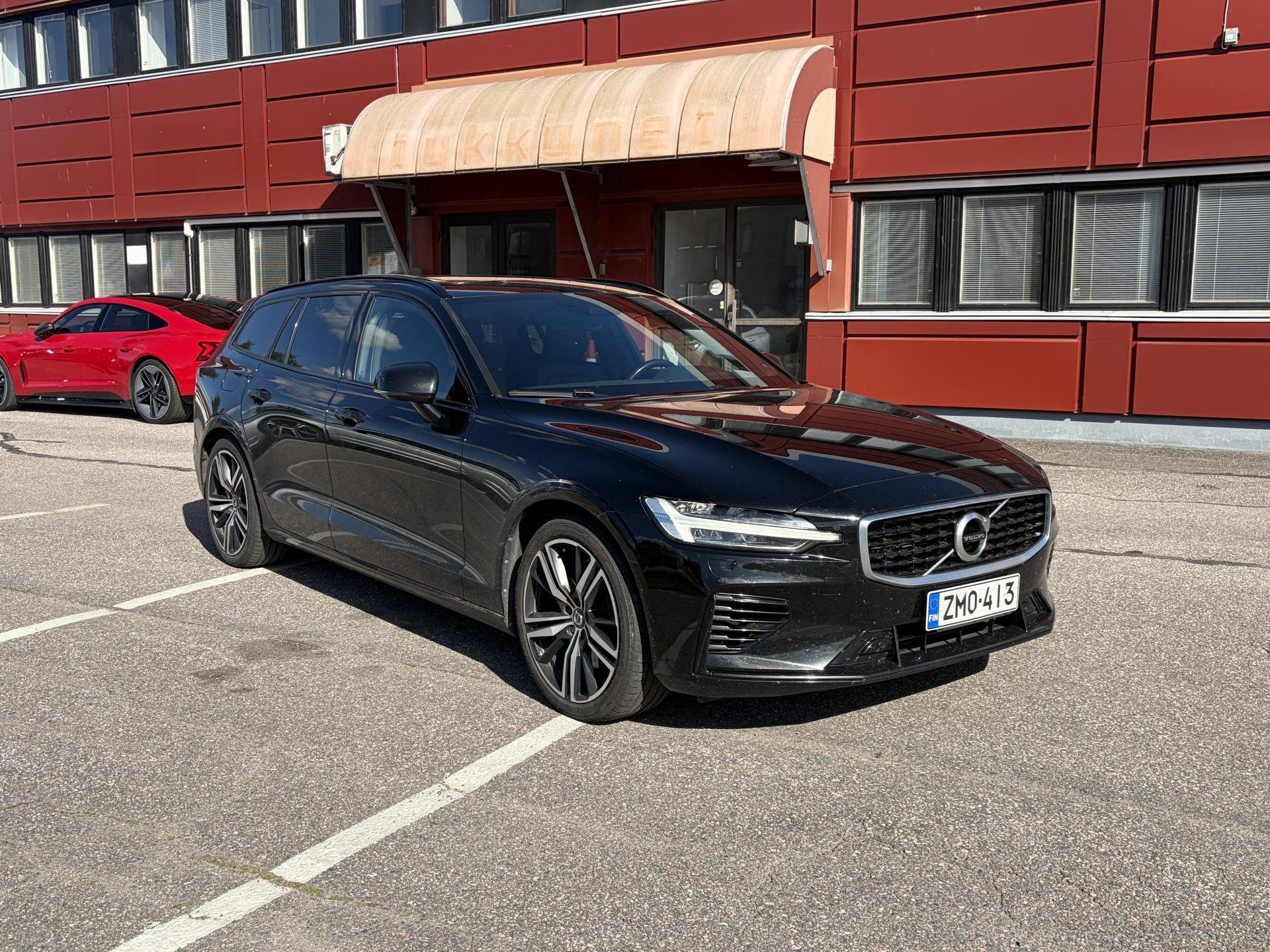 VOLVO V60 2019