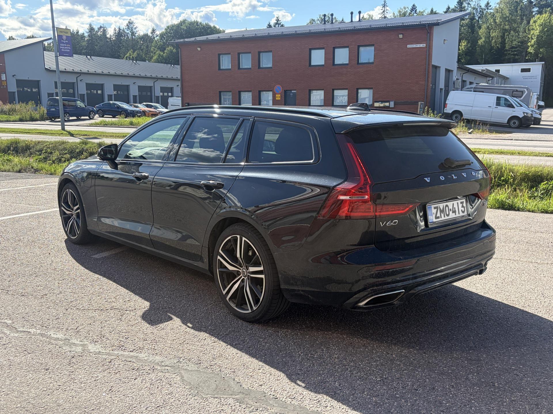 VOLVO V60 2019