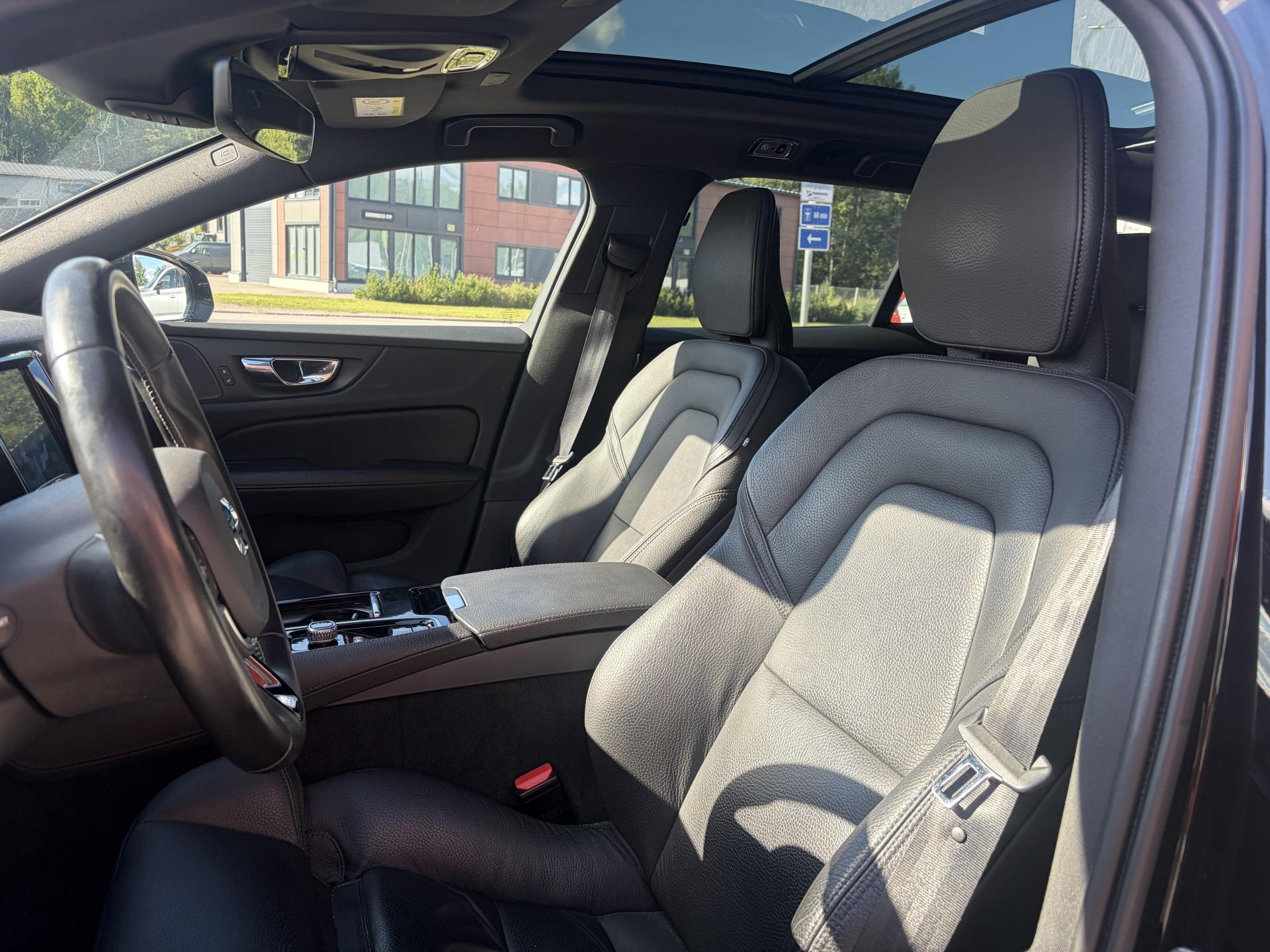 VOLVO V60 2019