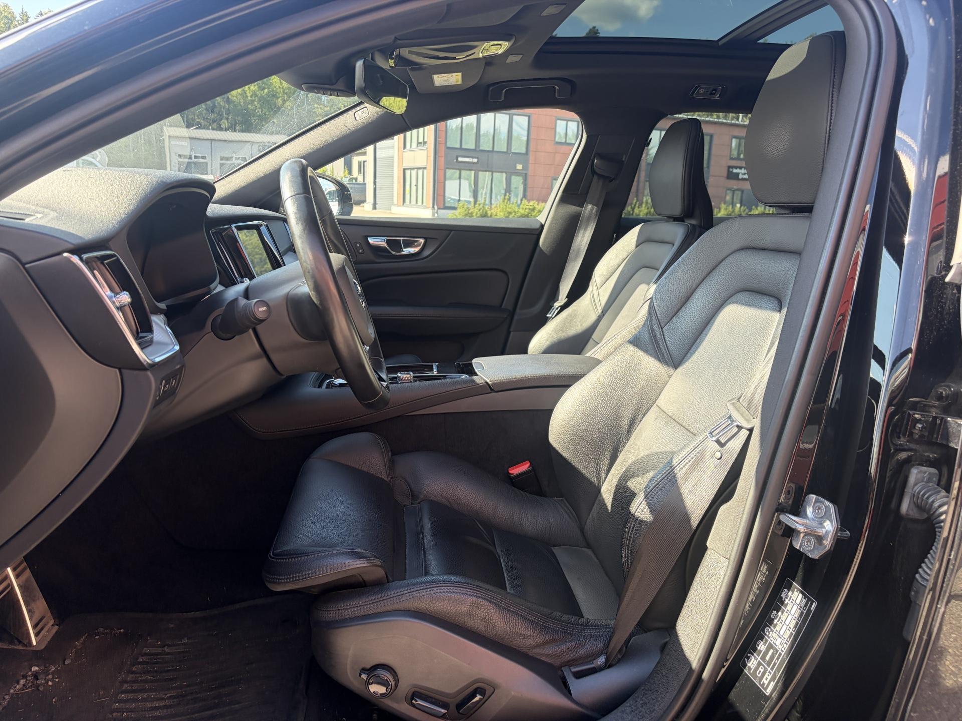 VOLVO V60 2019