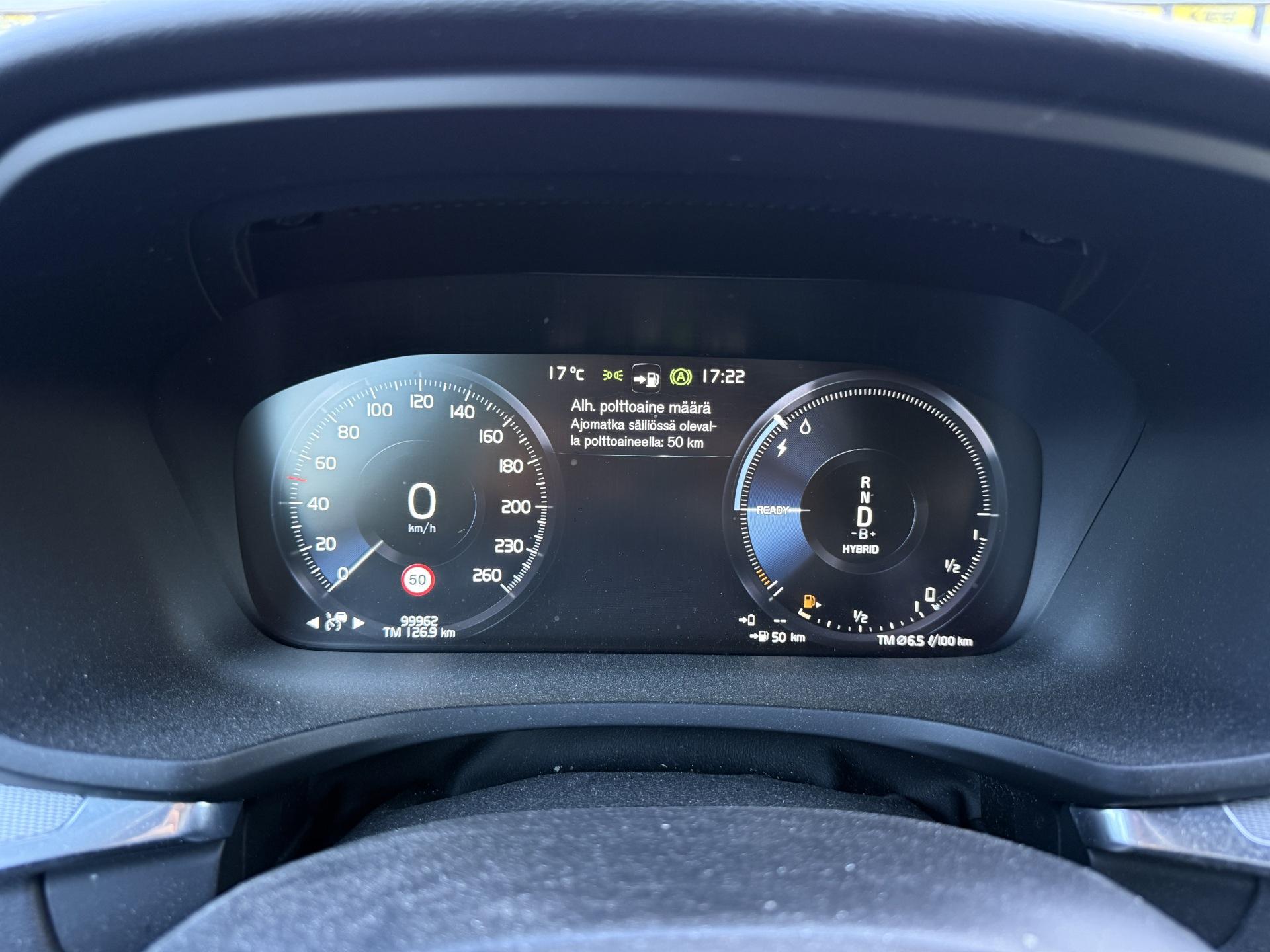 VOLVO V60 2020