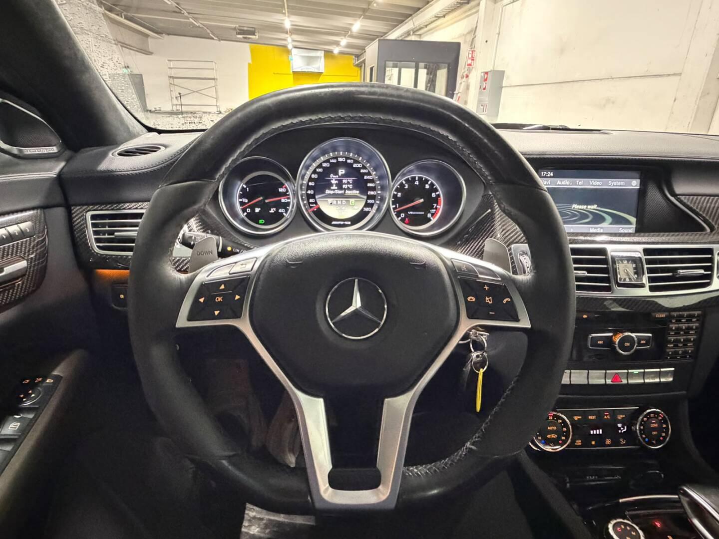 MERCEDES-BENZ CLS 63 AMG 2012