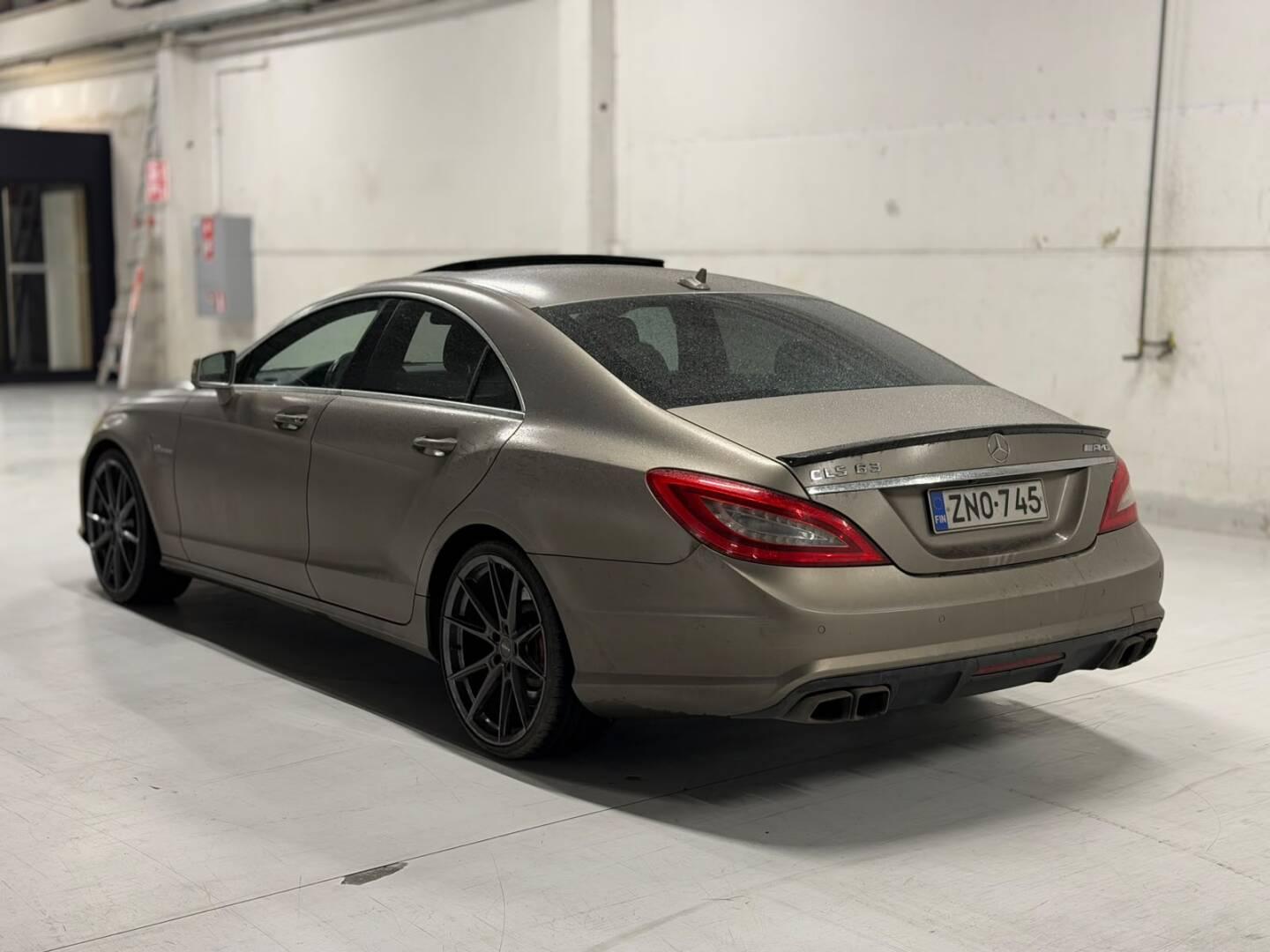 MERCEDES-BENZ CLS 63 AMG 2012