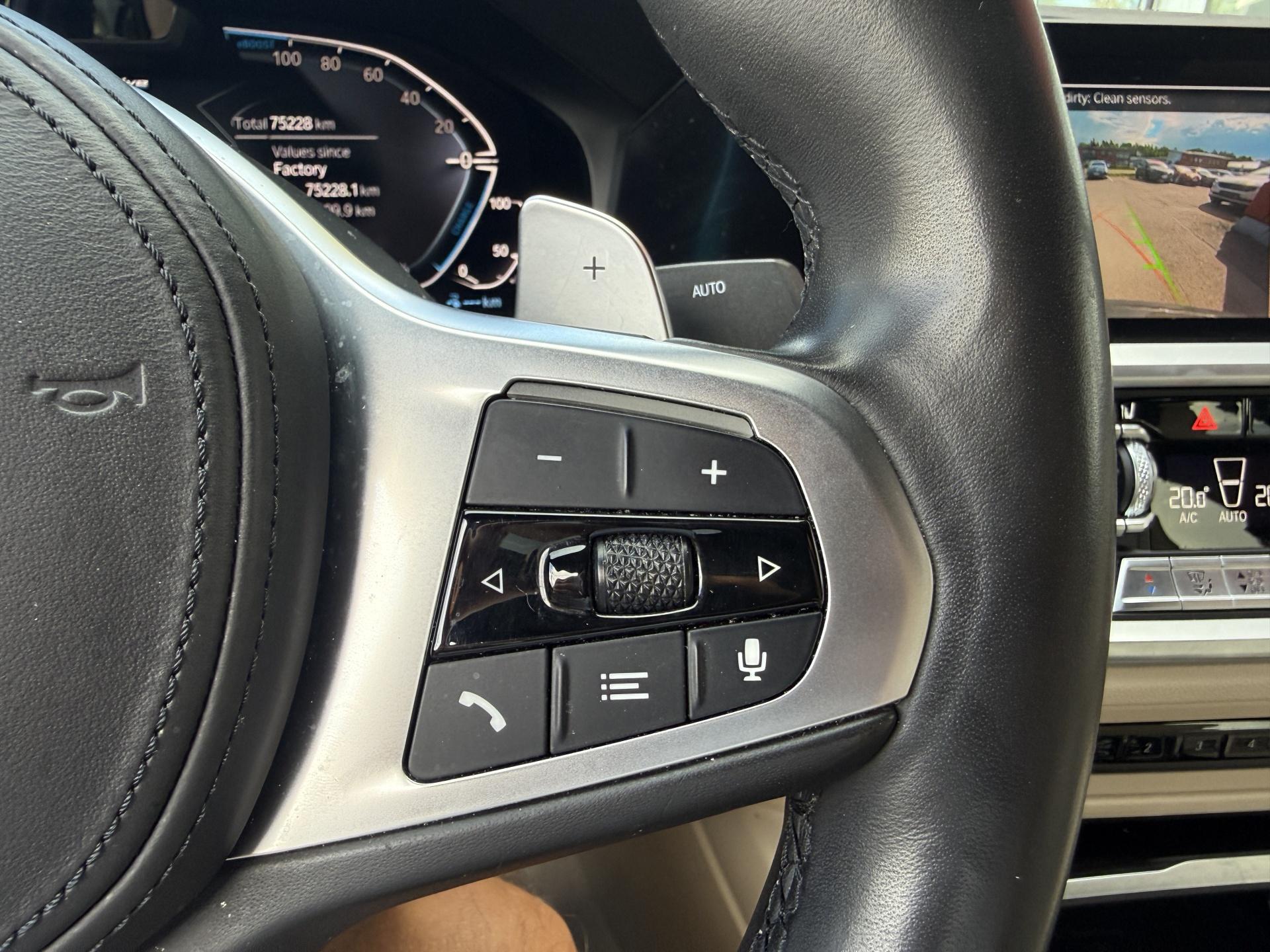 BMW 330 2019