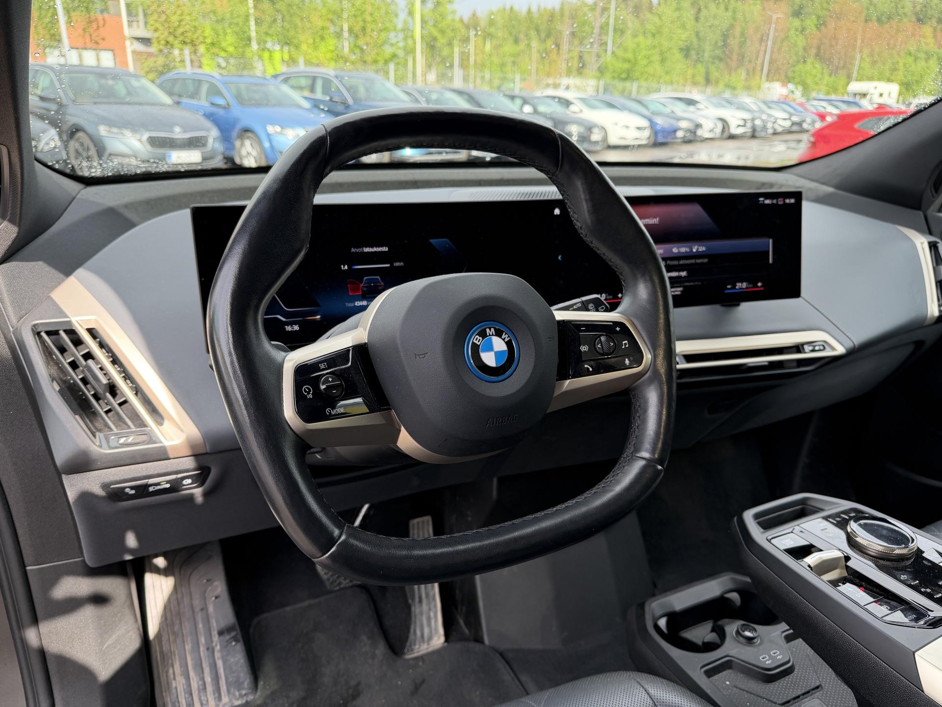 BMW iX 2022