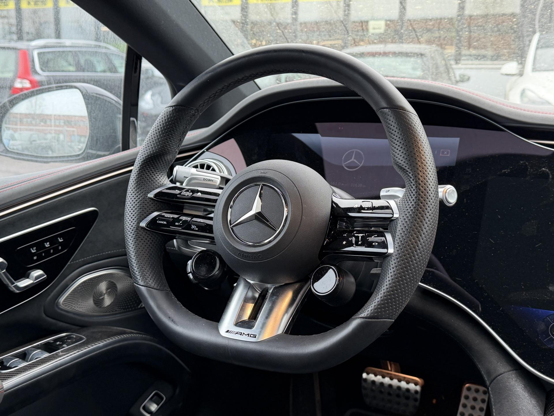 MERCEDES-BENZ EQS 2022