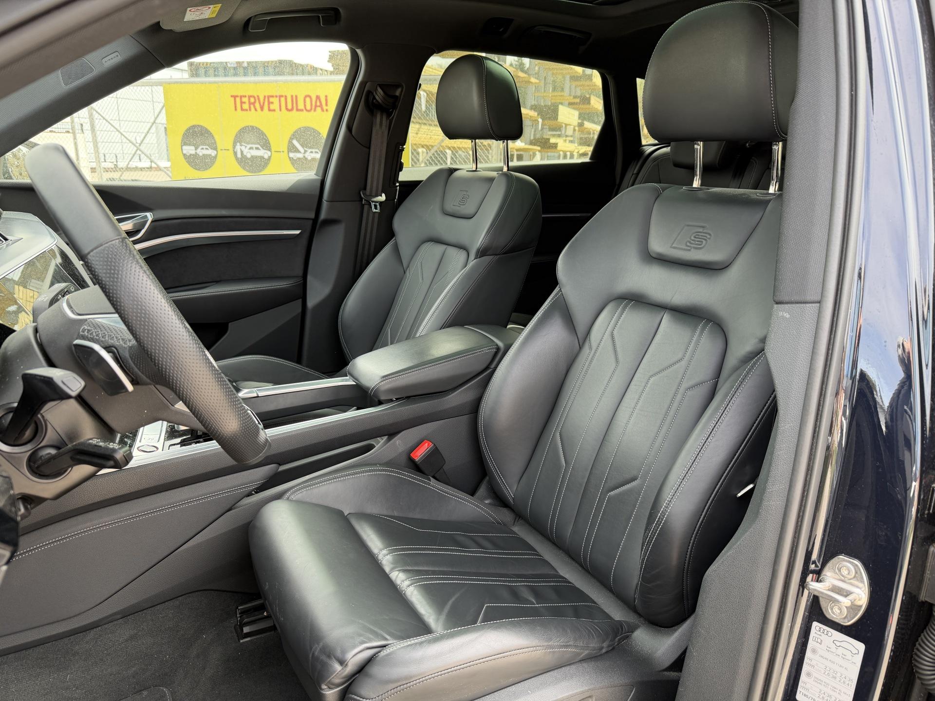 AUDI e-tron 2023
