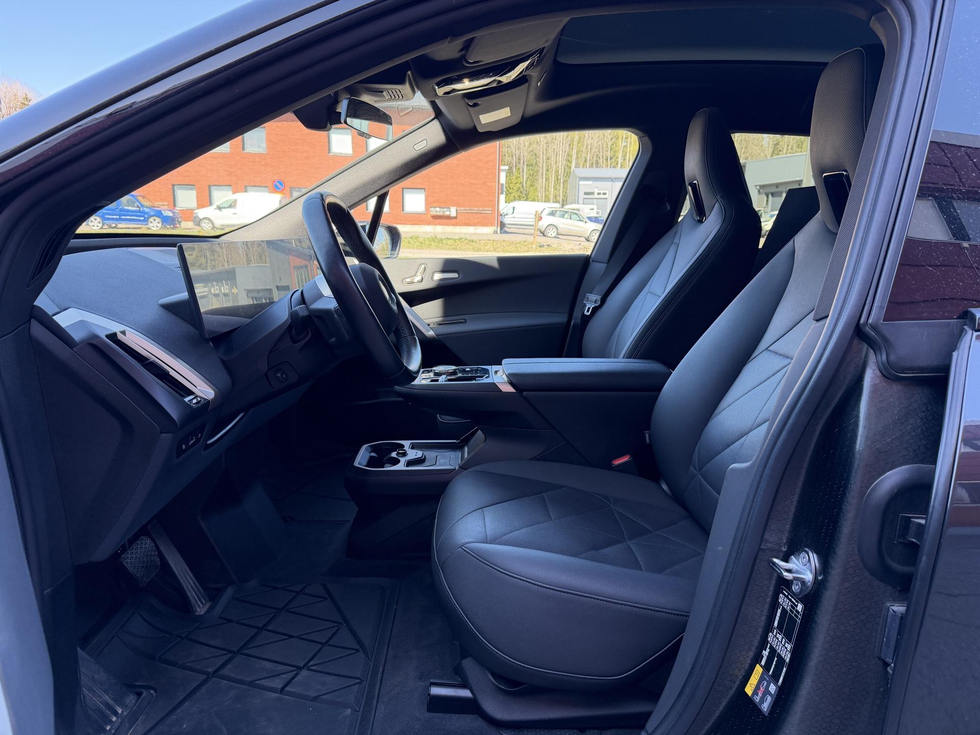 BMW iX 2023