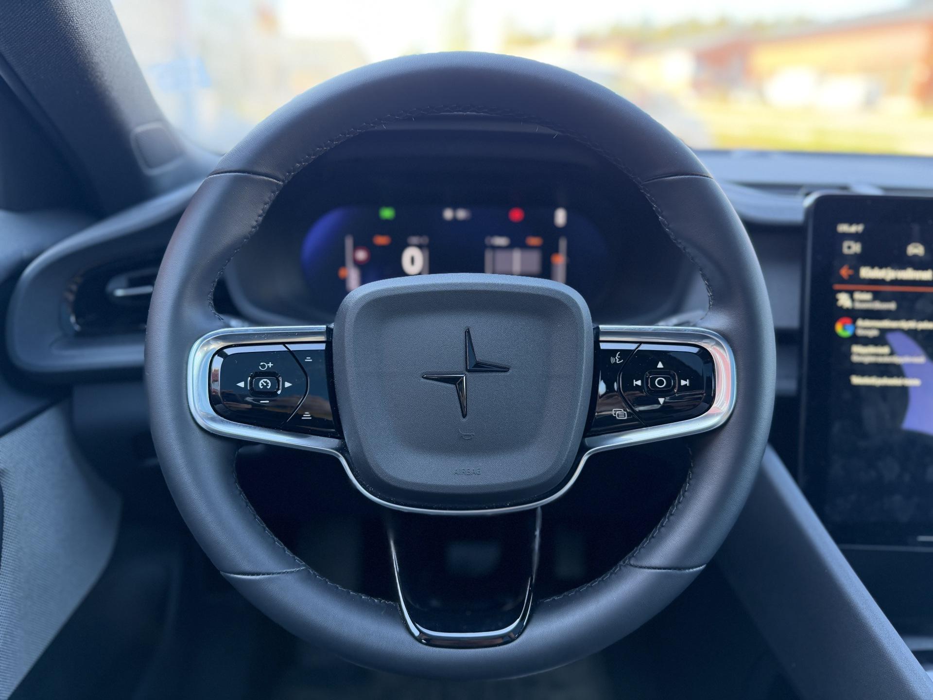 POLESTAR 2 2024