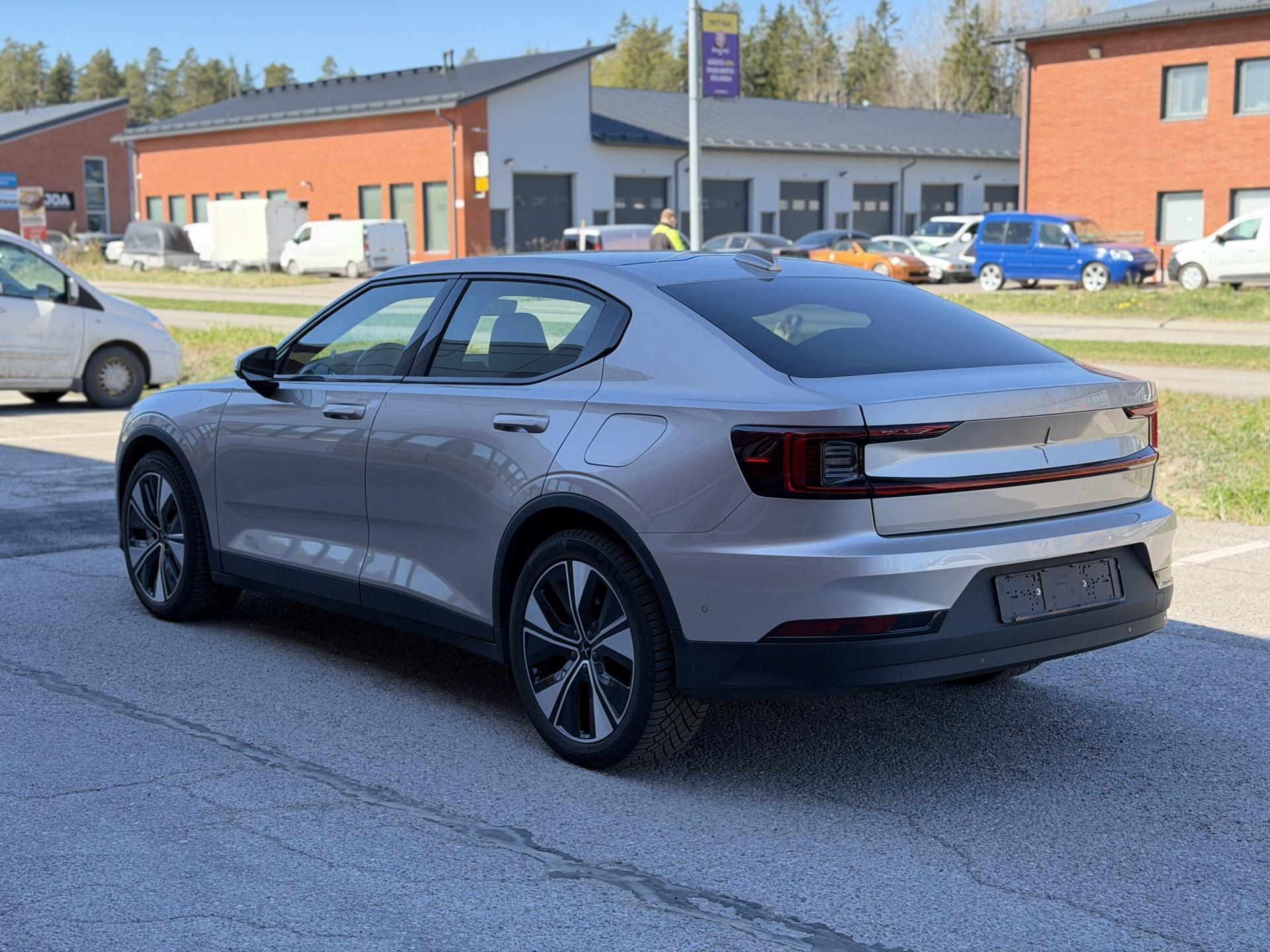 POLESTAR 2 2024