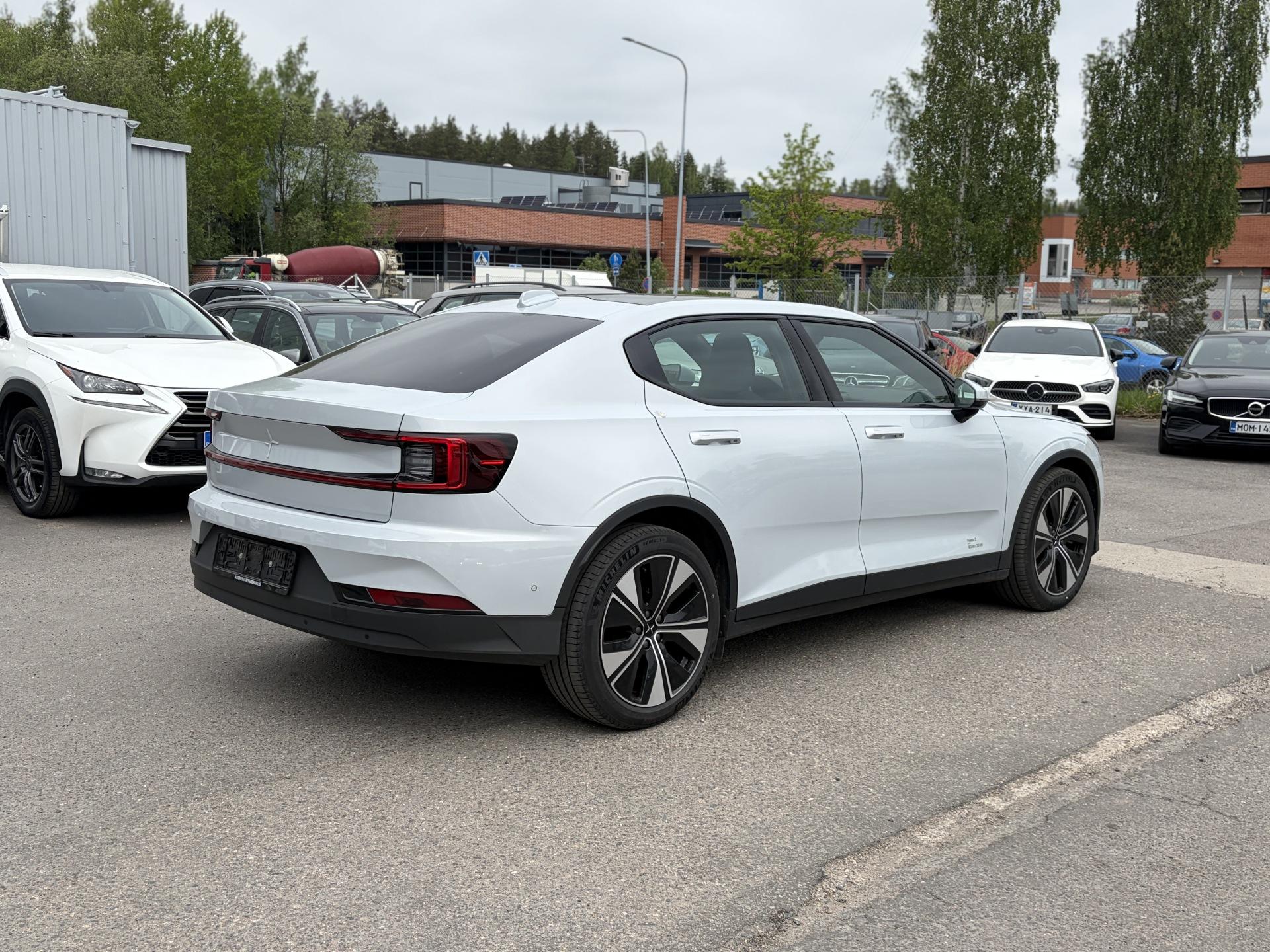 POLESTAR 2 2024