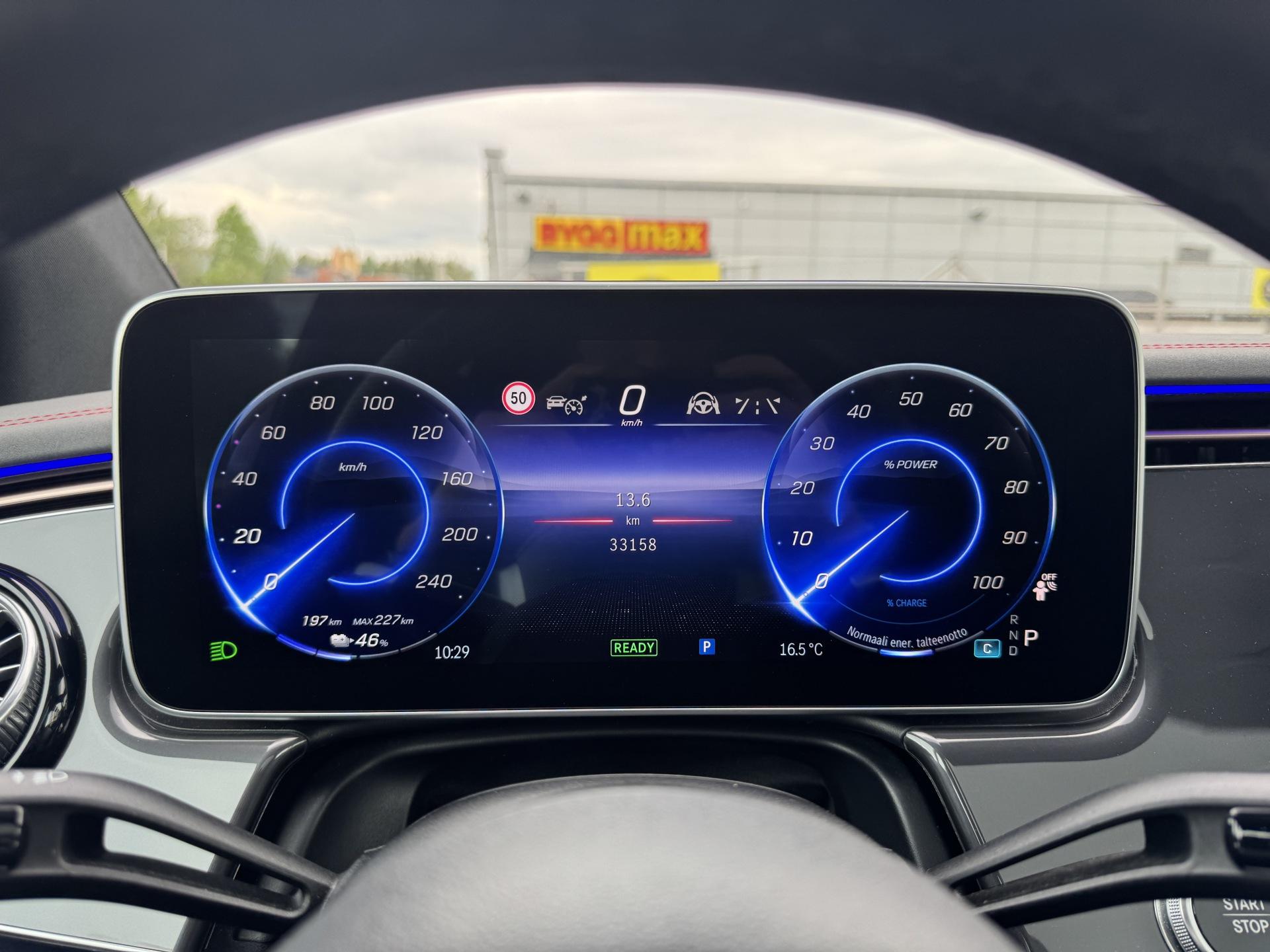 MERCEDES-BENZ EQE SUV 2023