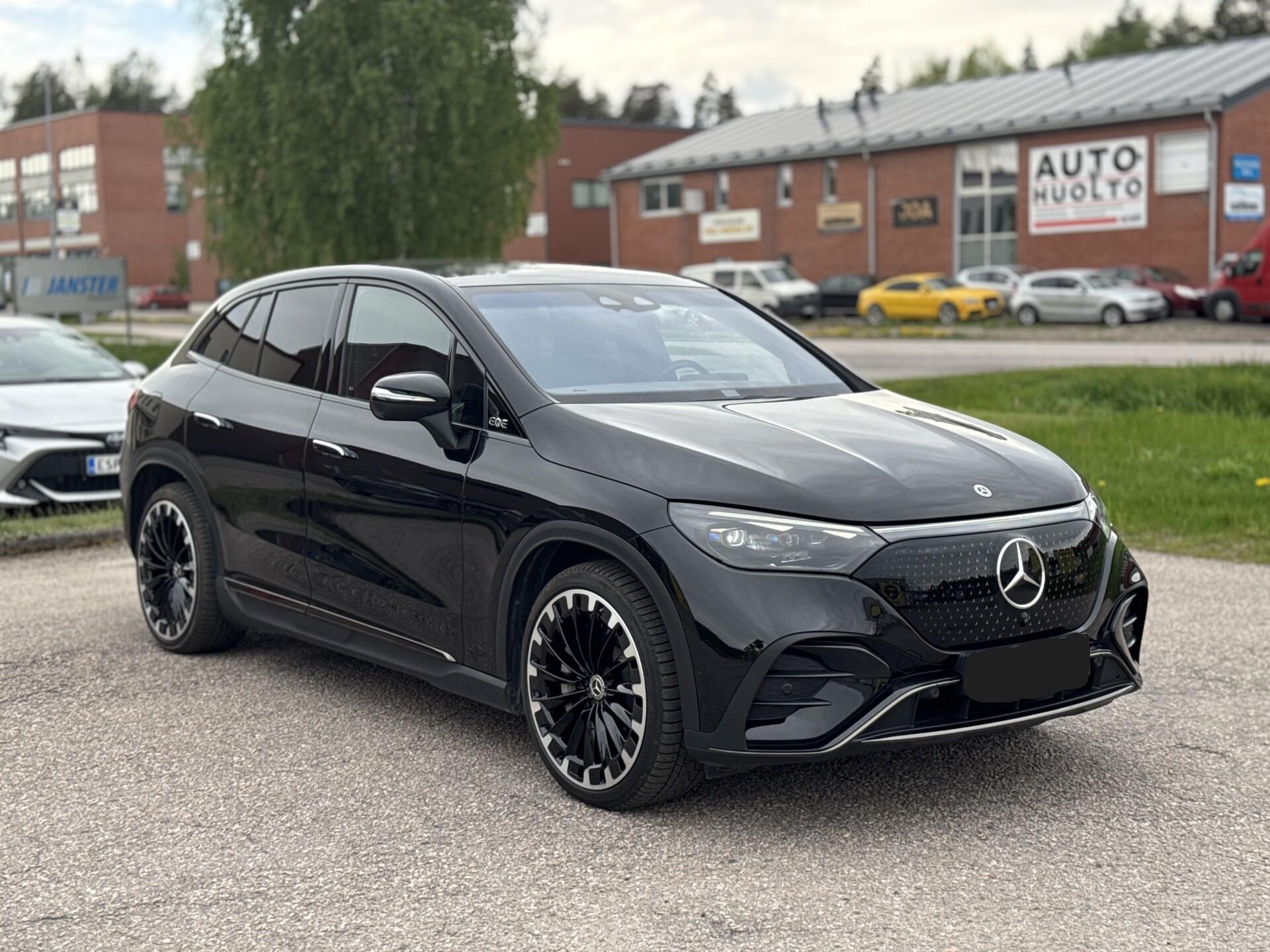 MERCEDES-BENZ EQE SUV 2023