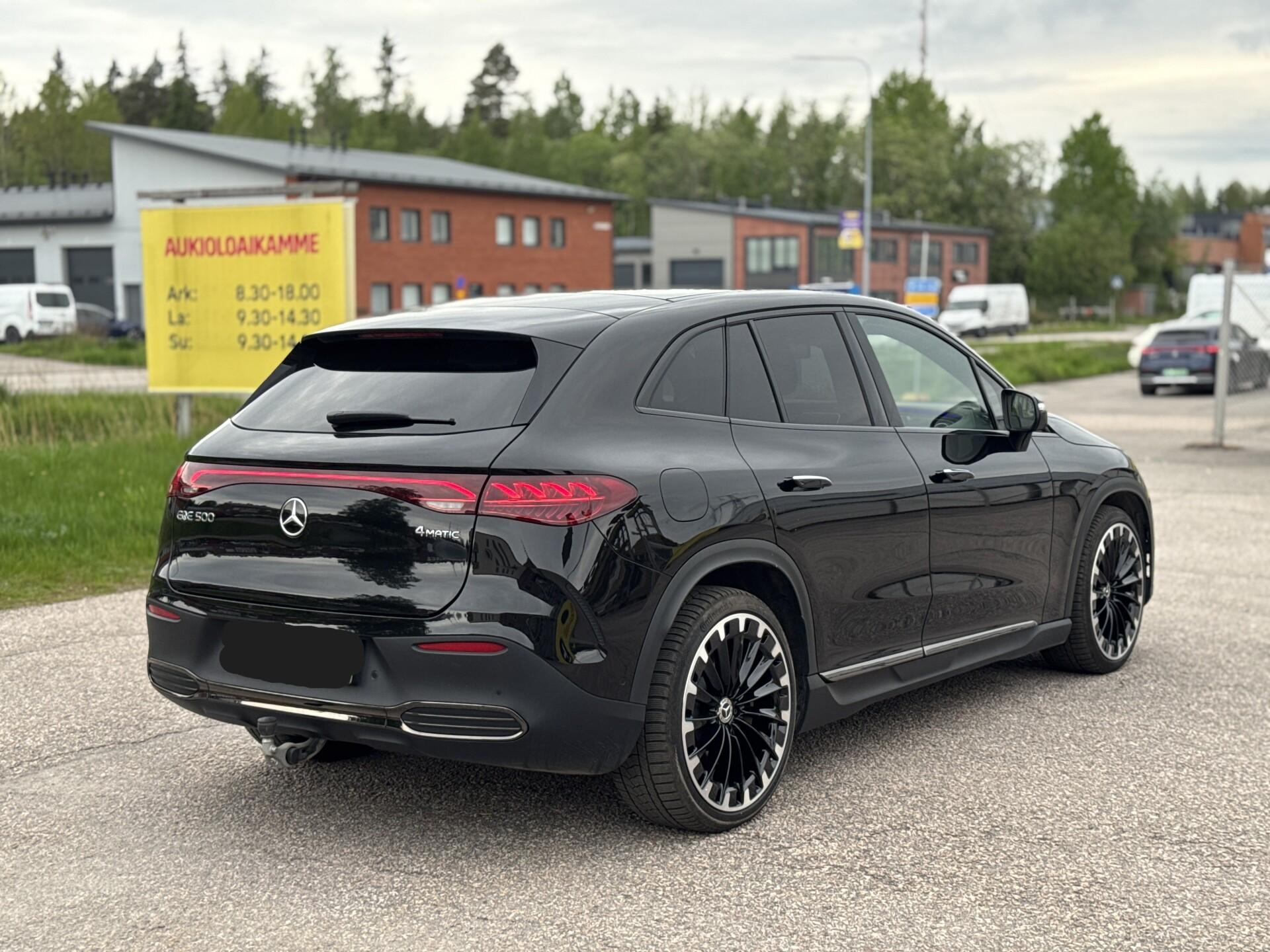 MERCEDES-BENZ EQE SUV 2023