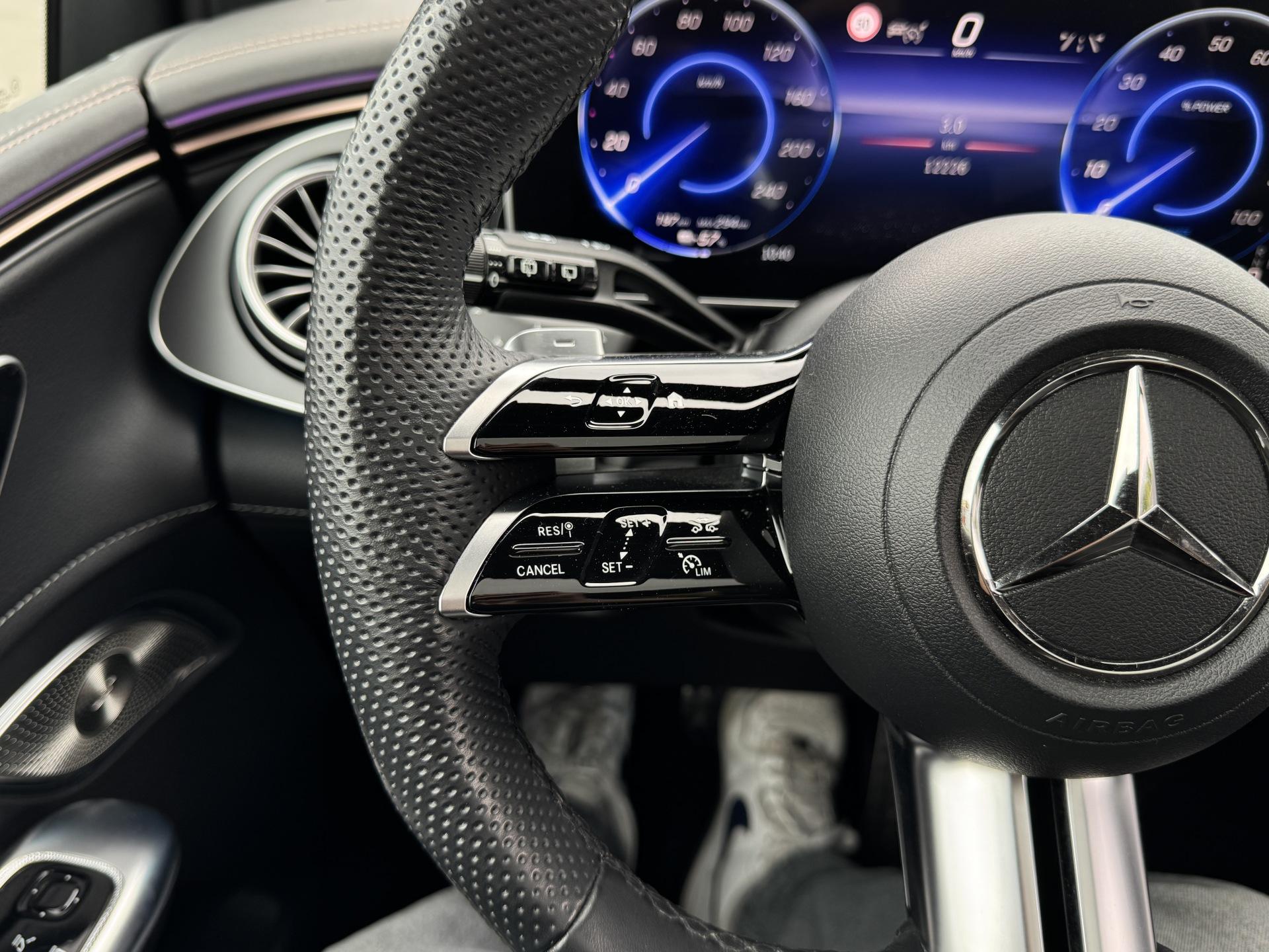 MERCEDES-BENZ EQE SUV 2024