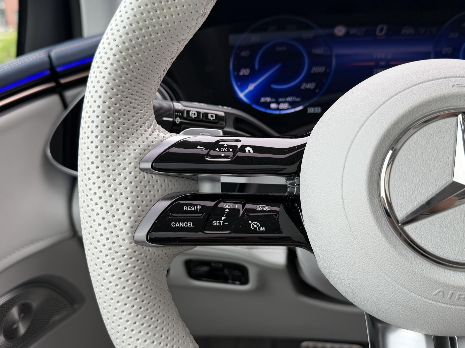 MERCEDES-BENZ EQE SUV 2024