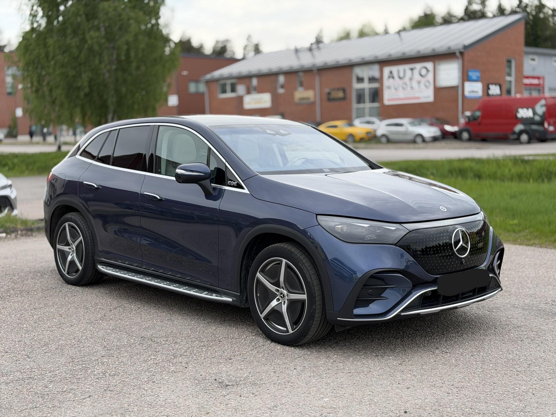MERCEDES-BENZ EQE SUV 2024