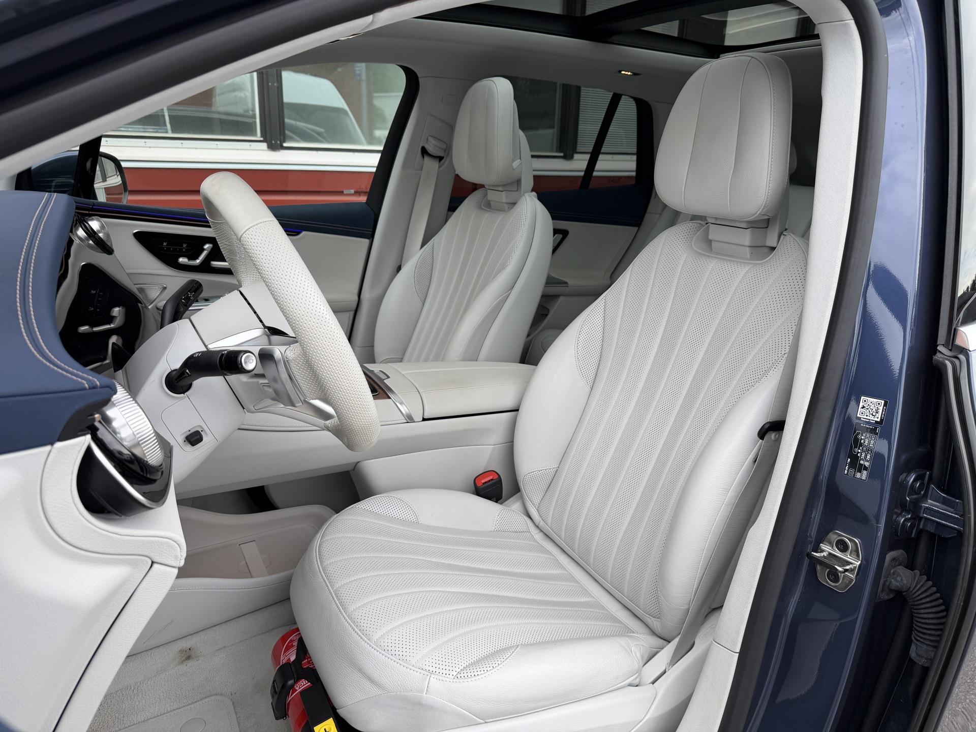 MERCEDES-BENZ EQE SUV 2024