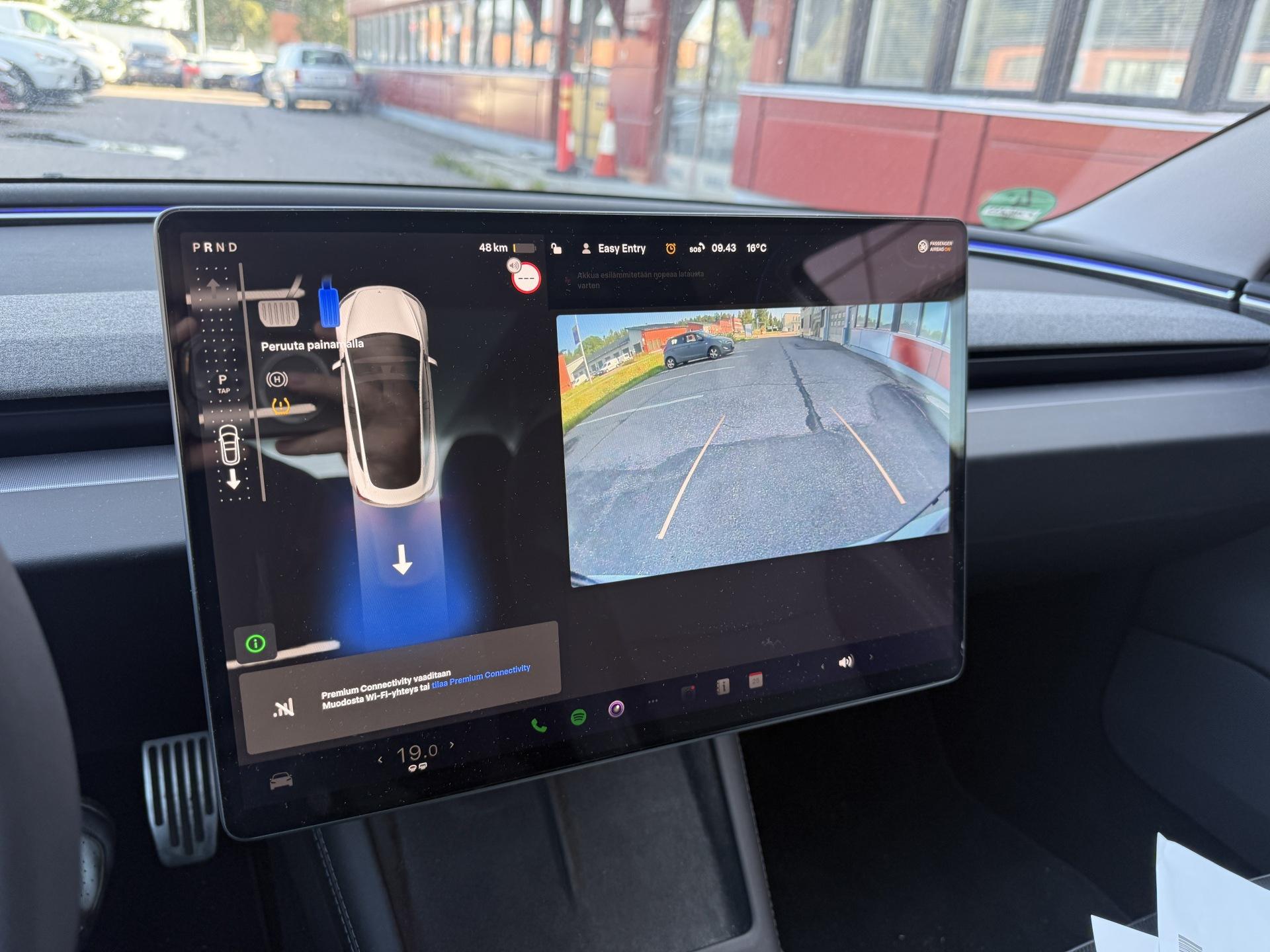 TESLA Model 3 2024
