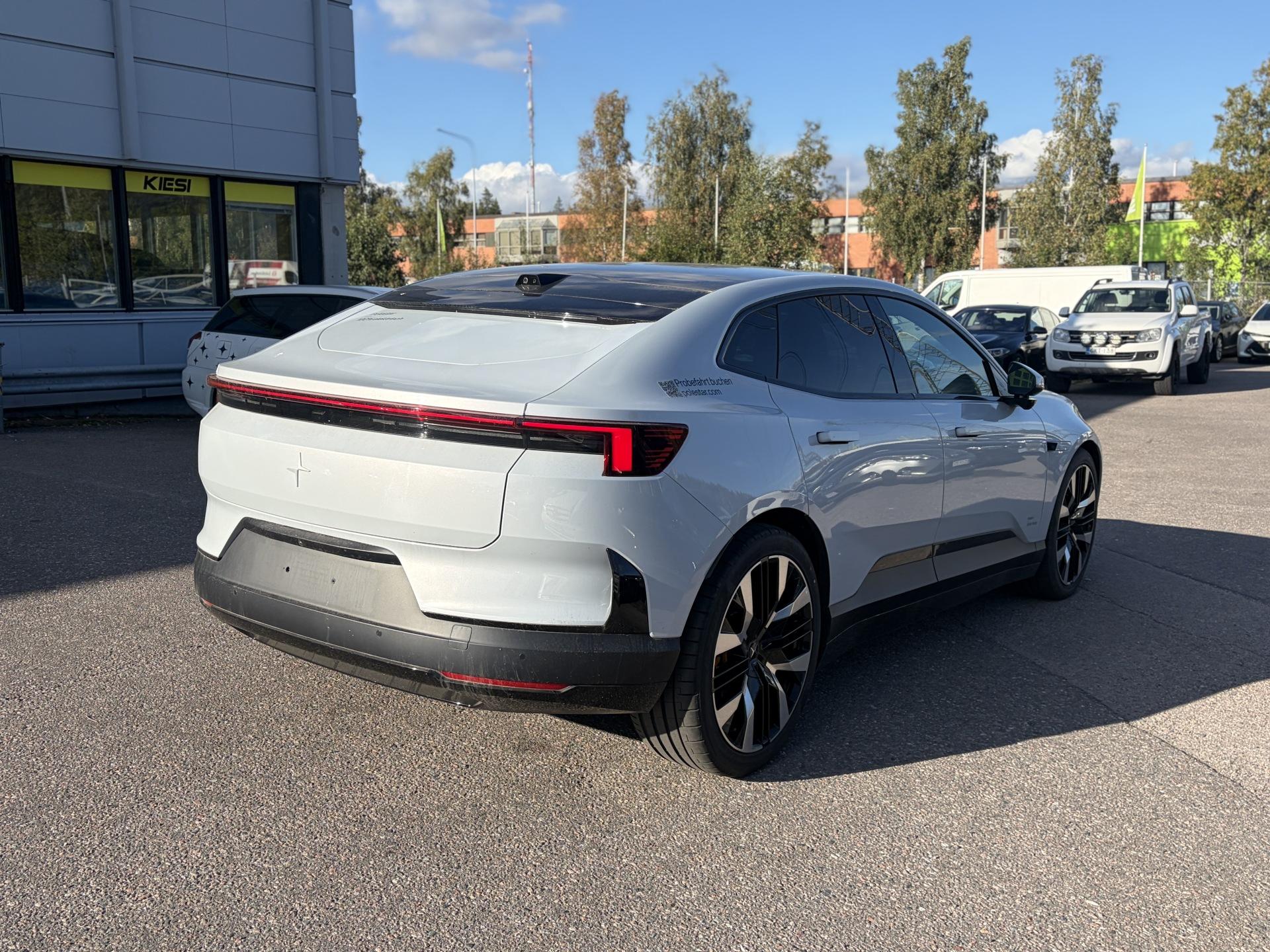 POLESTAR 4 2025