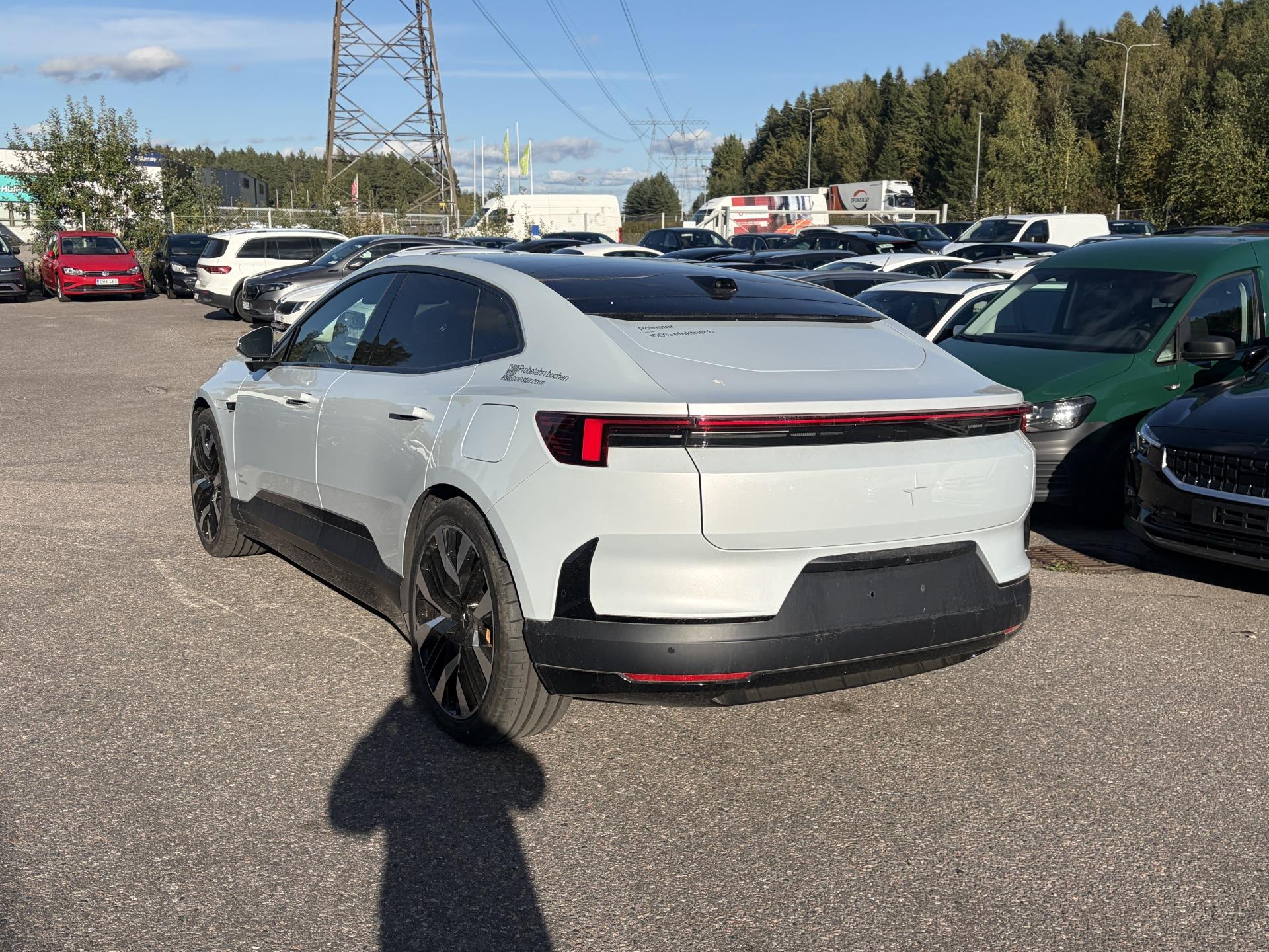 POLESTAR 4 2025