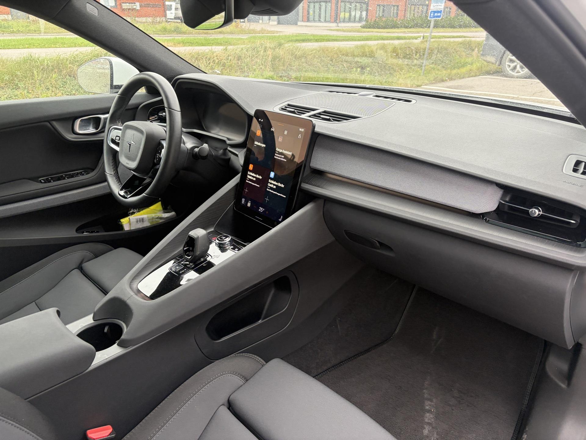 POLESTAR 2 2023