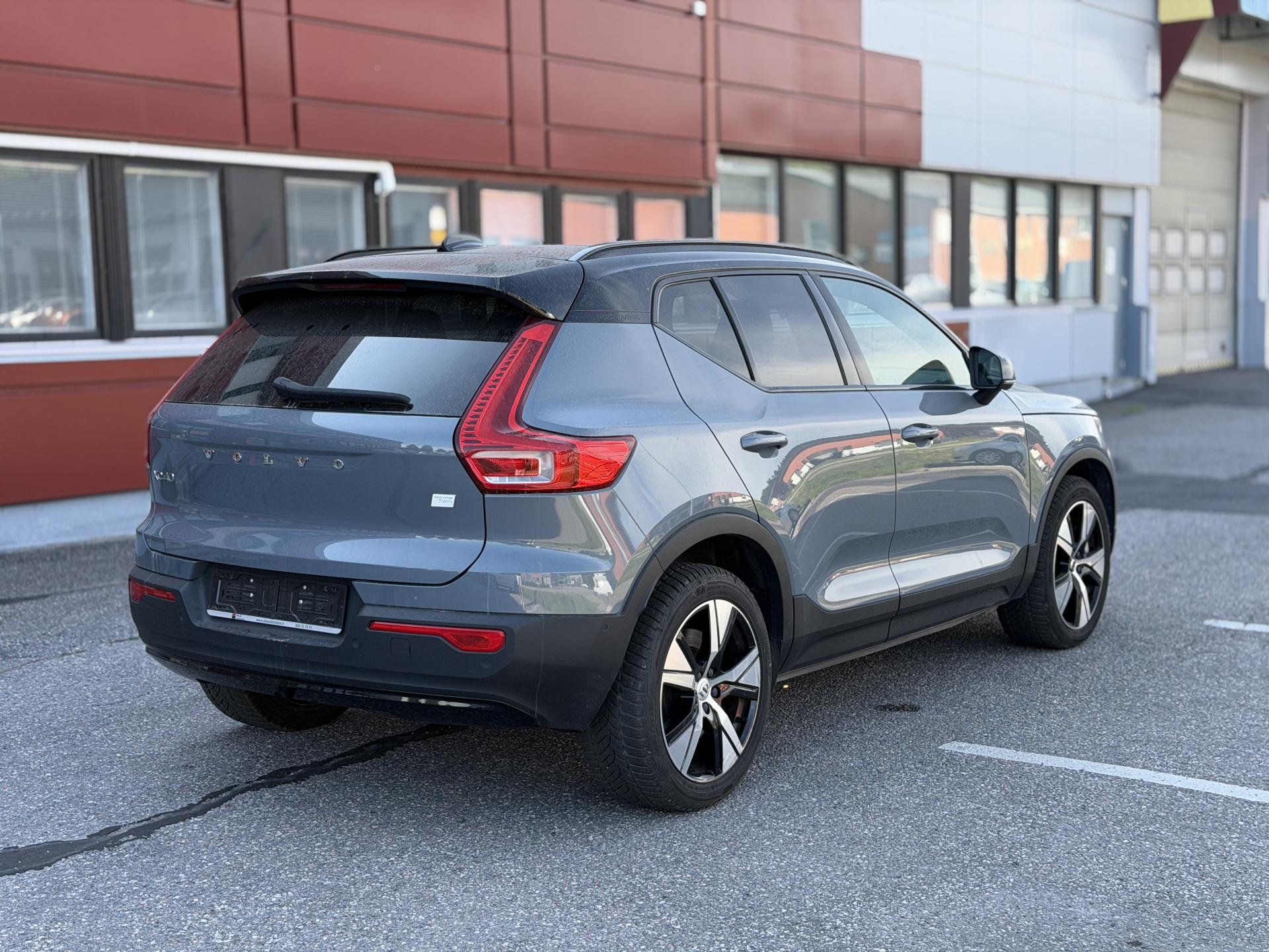 VOLVO XC40 2022