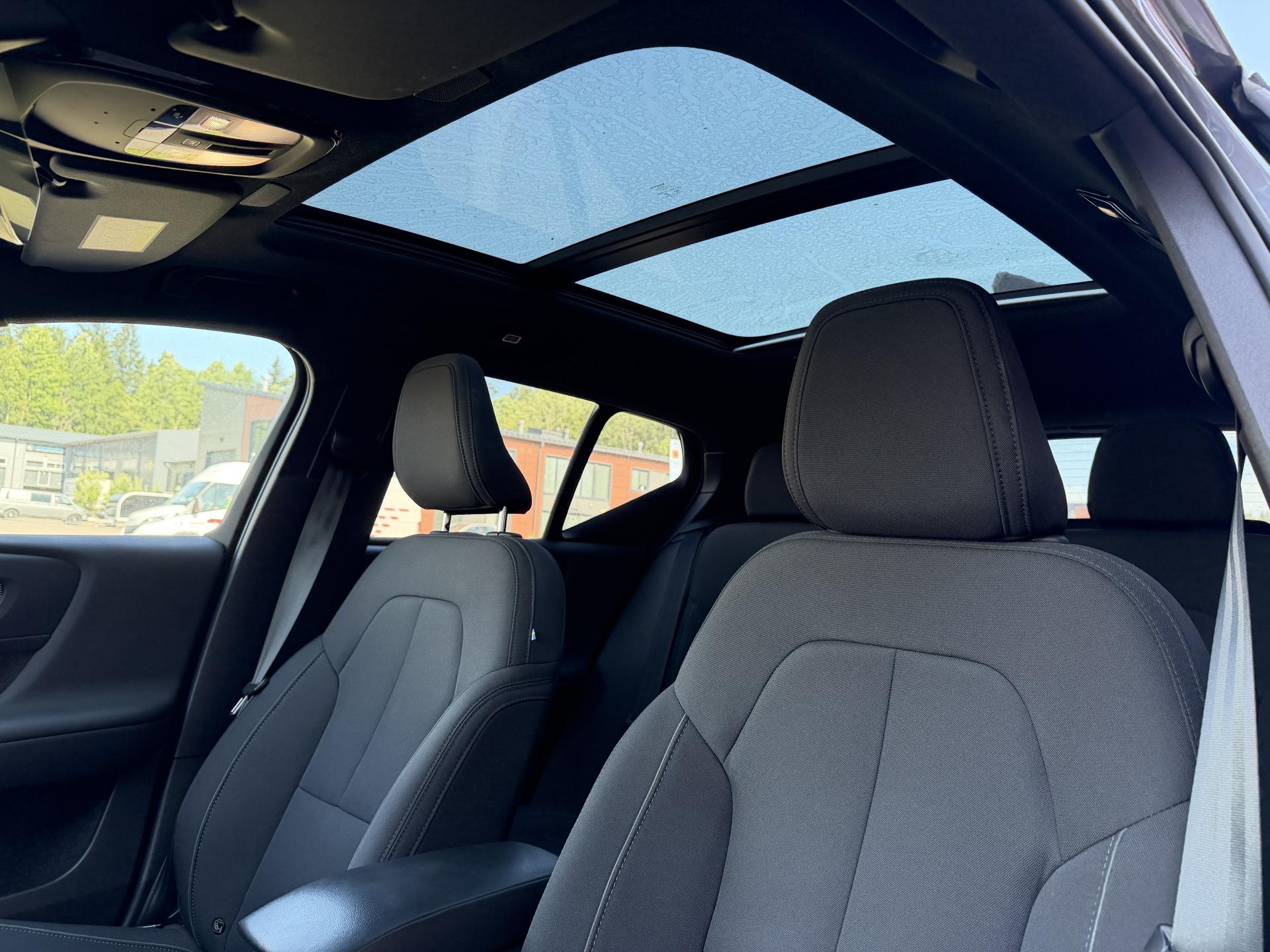 VOLVO XC40 2022