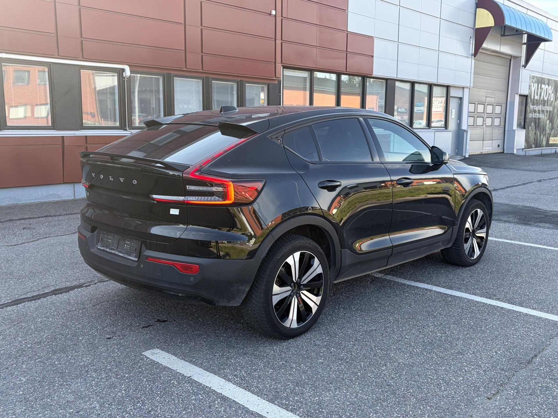 VOLVO C40 2022