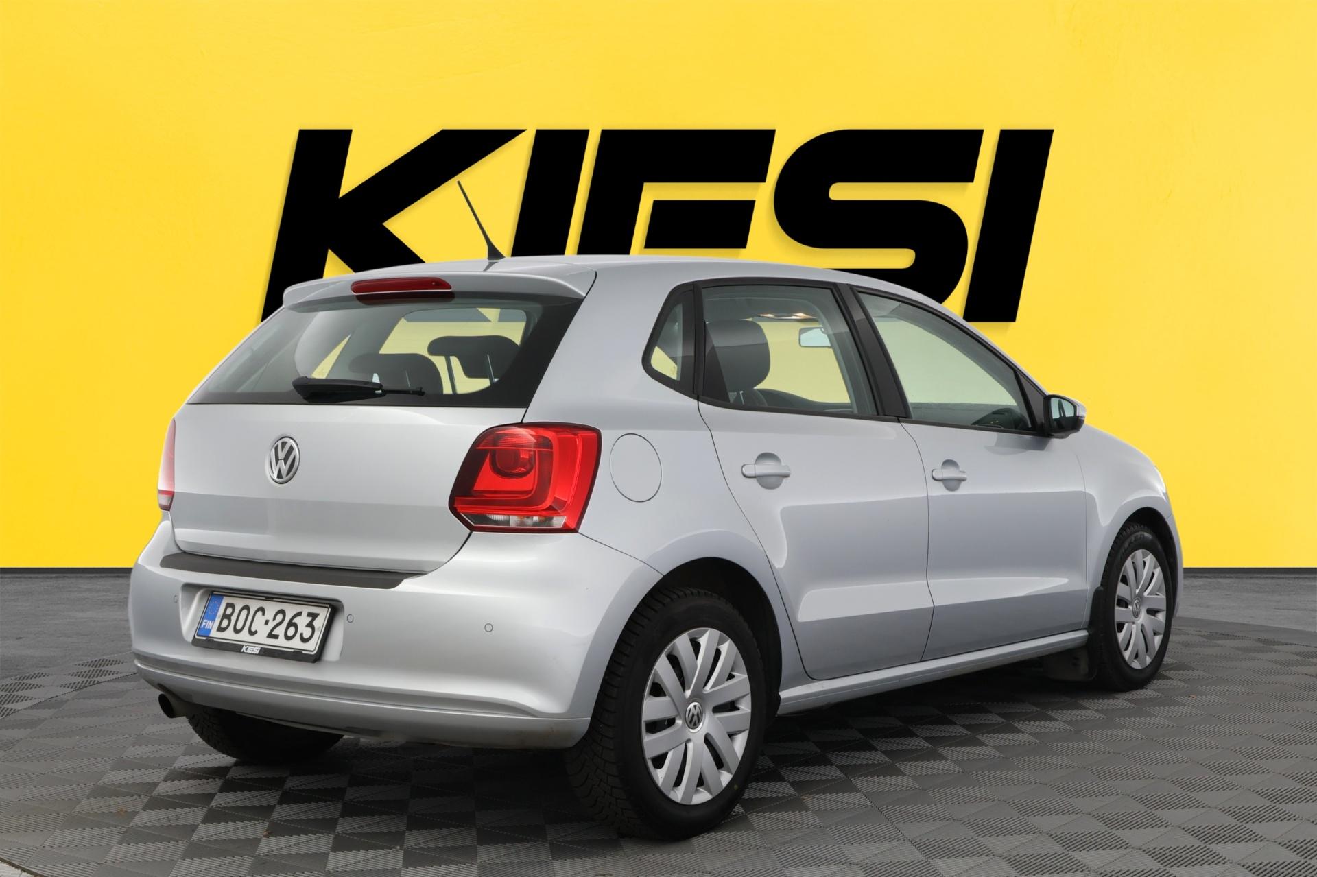 VOLKSWAGEN Polo 2010