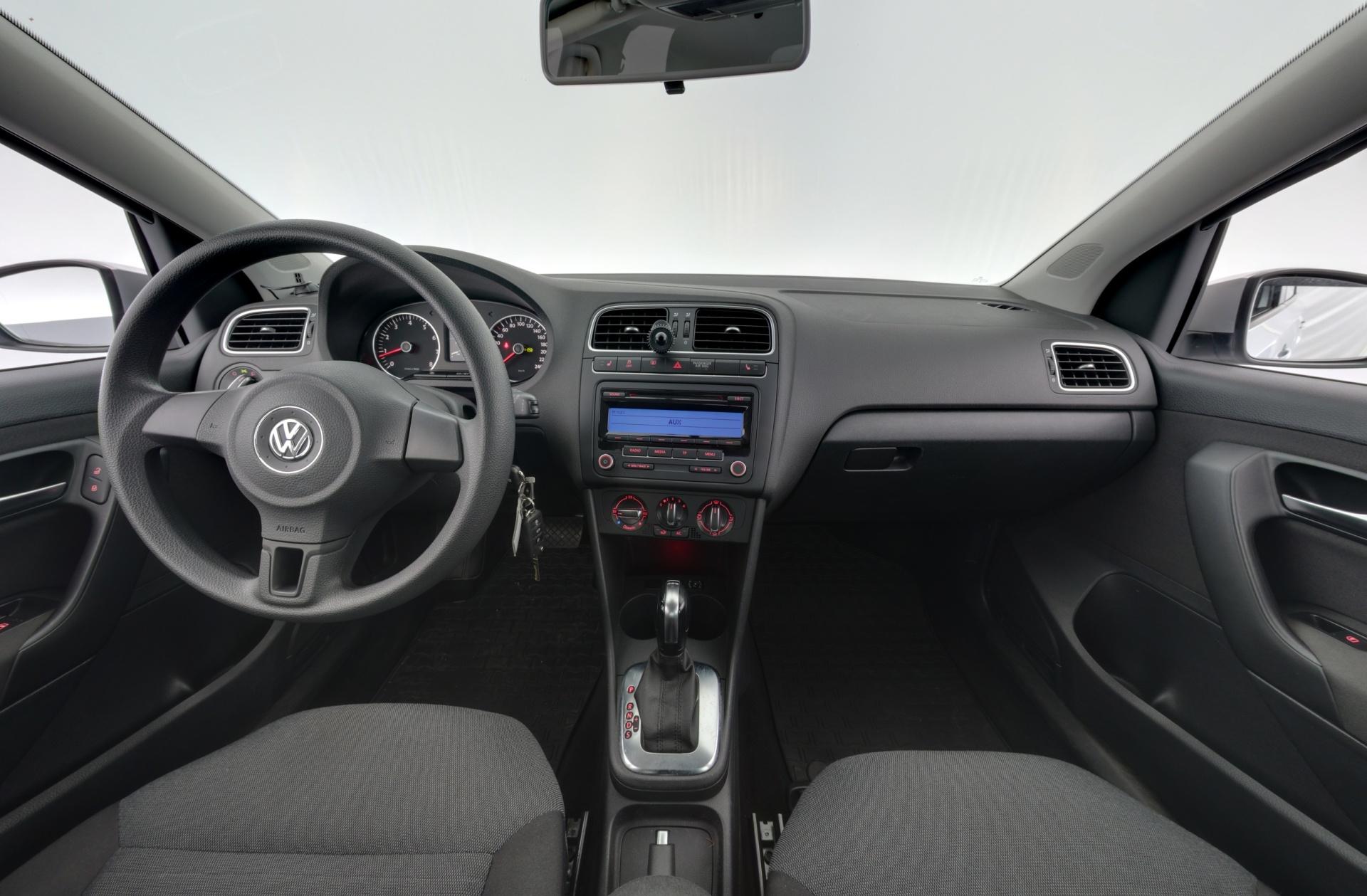 VOLKSWAGEN Polo 2010