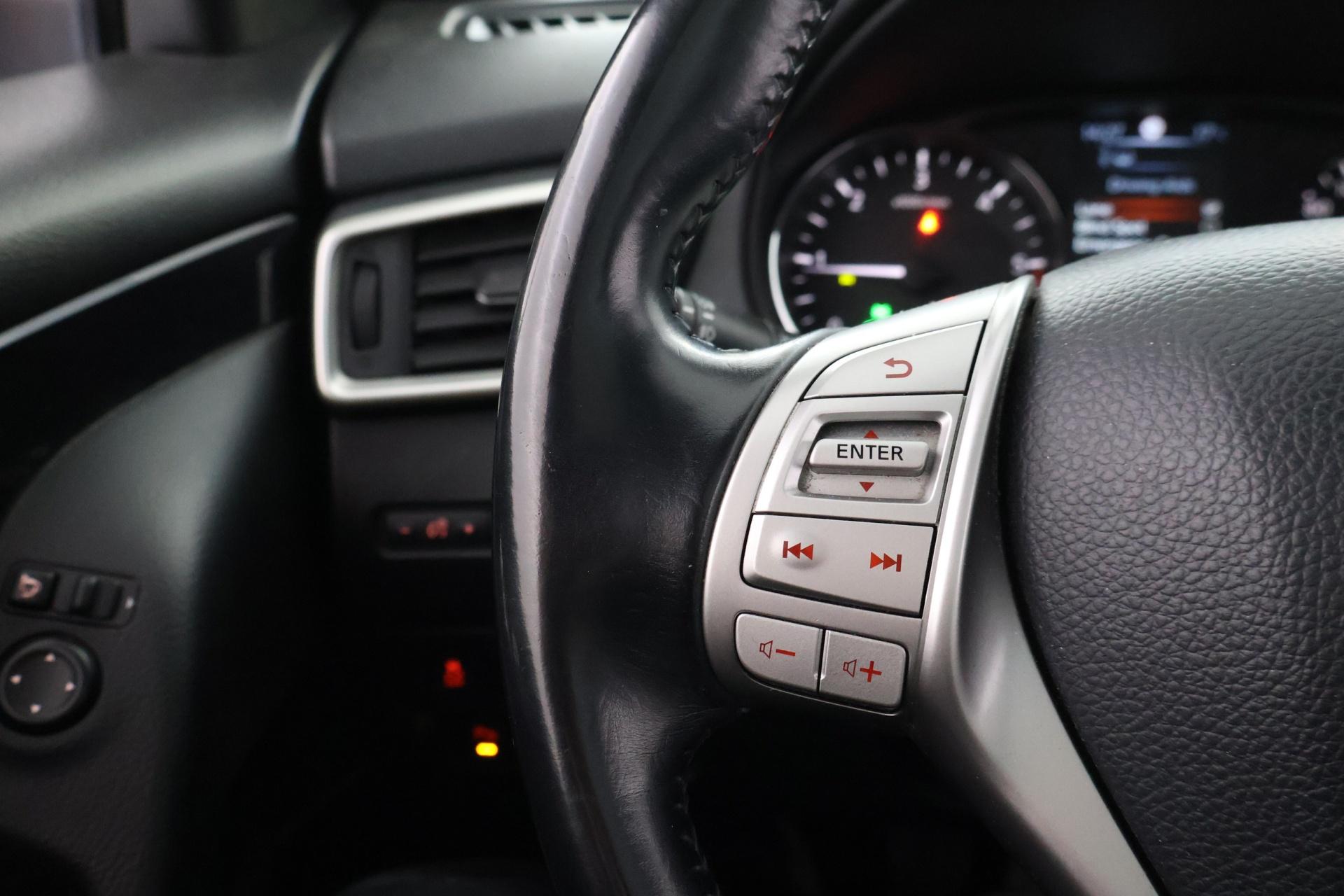 NISSAN Qashqai 2014
