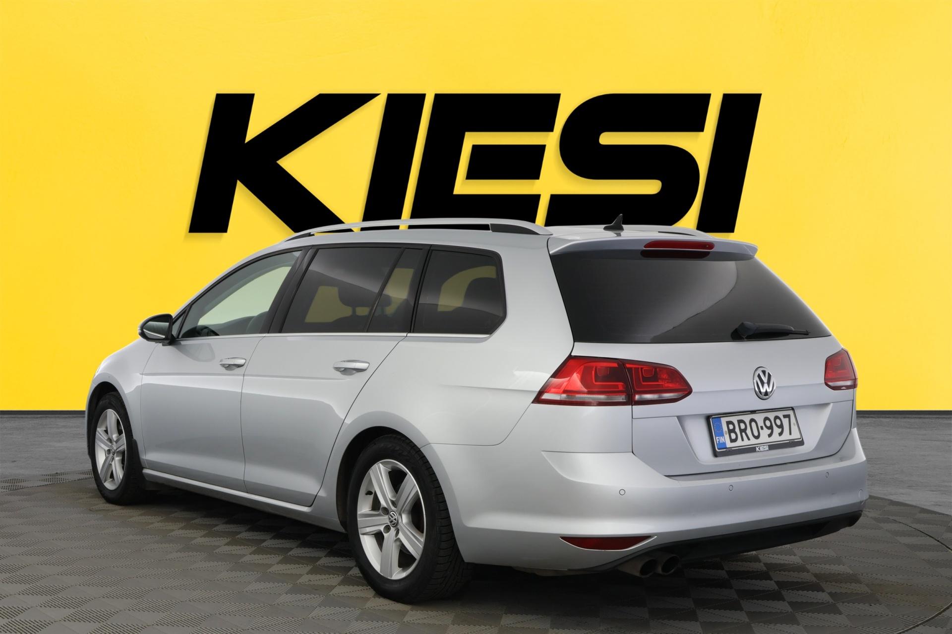 VOLKSWAGEN Golf 2014