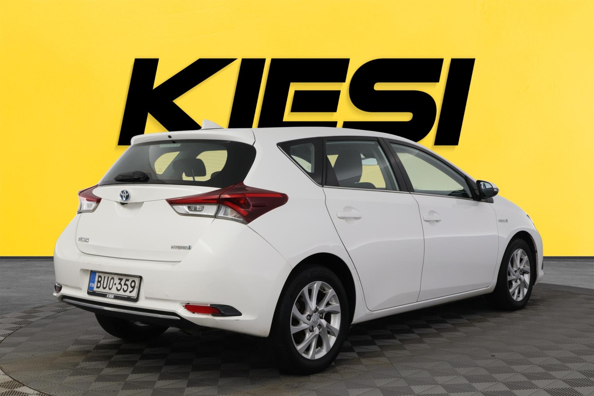 TOYOTA Auris 2017