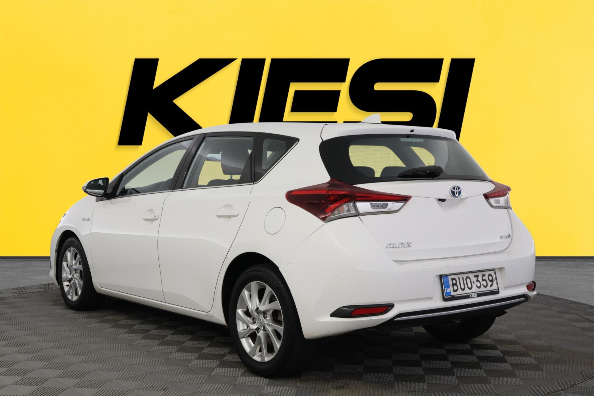 TOYOTA Auris 2017