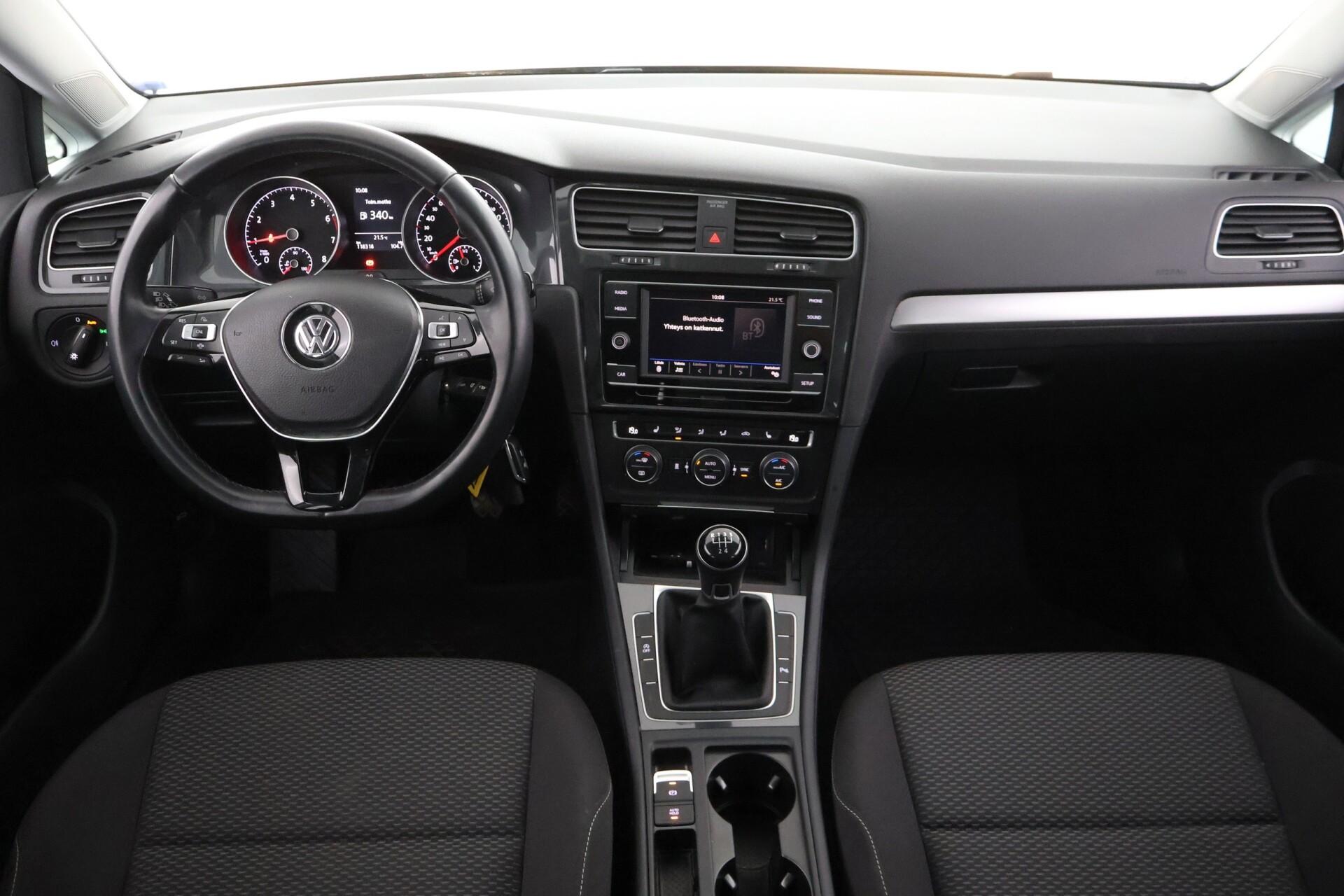 VOLKSWAGEN Golf 2019