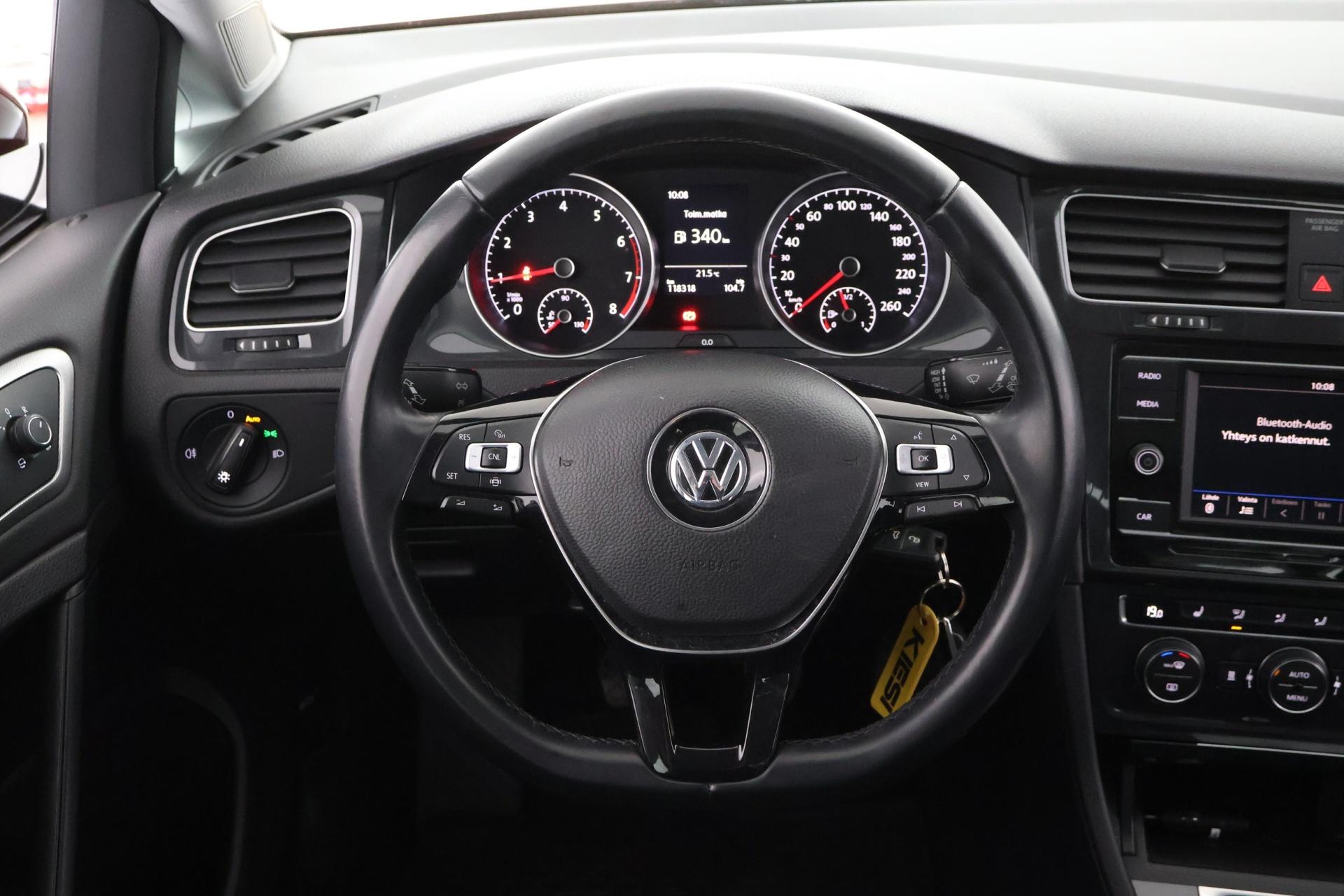 VOLKSWAGEN Golf 2019