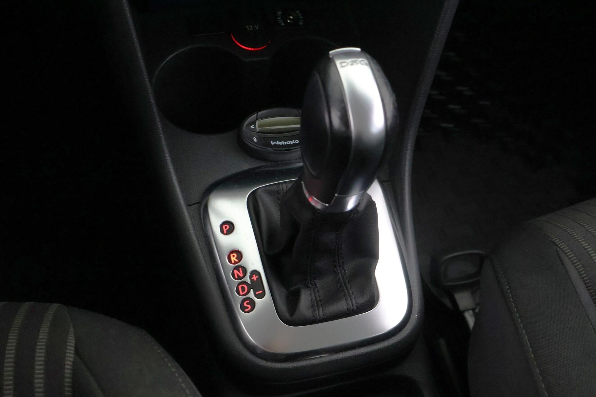VOLKSWAGEN Polo 2011