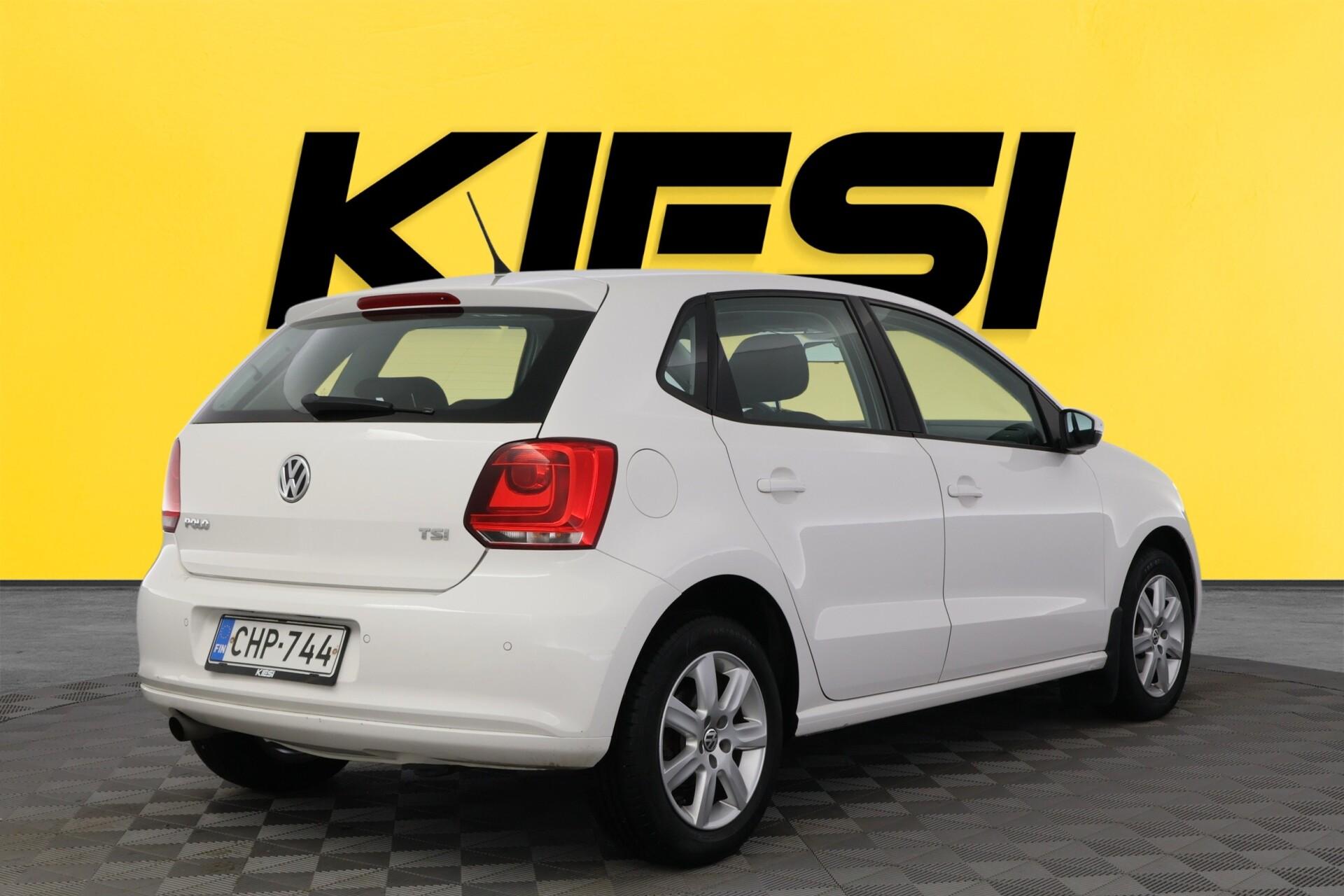 VOLKSWAGEN Polo 2011