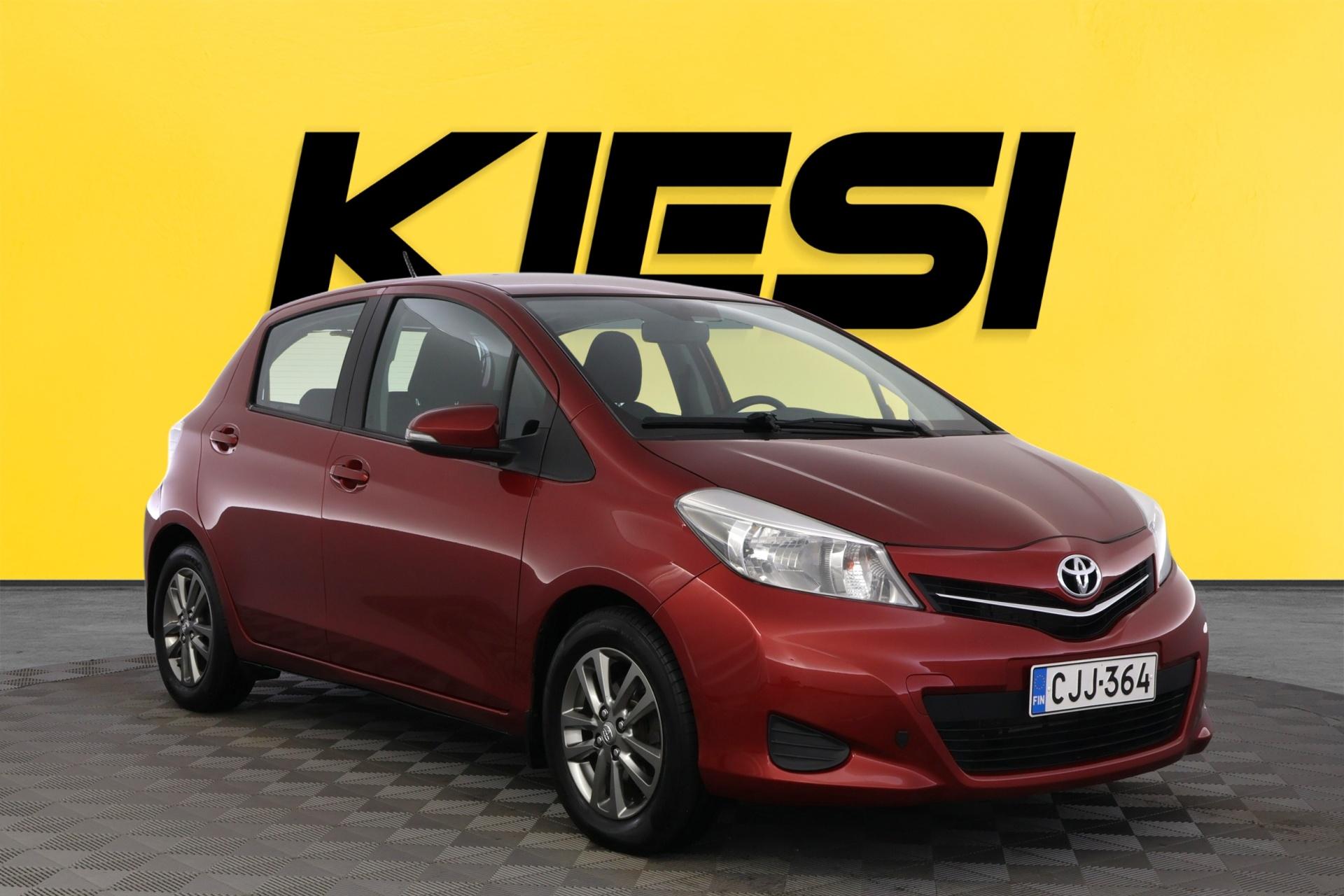 TOYOTA Yaris 2014