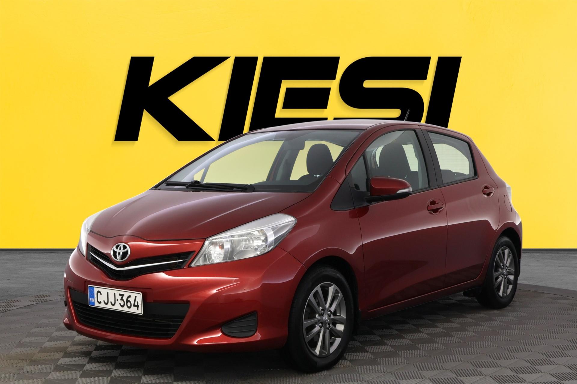 TOYOTA Yaris 2014