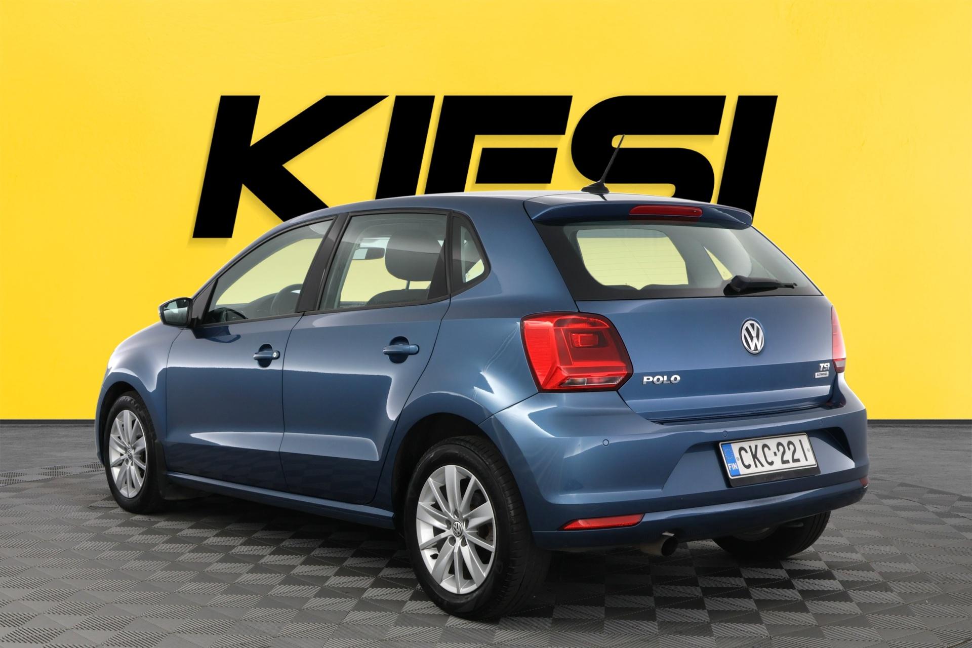 VOLKSWAGEN Polo 2016