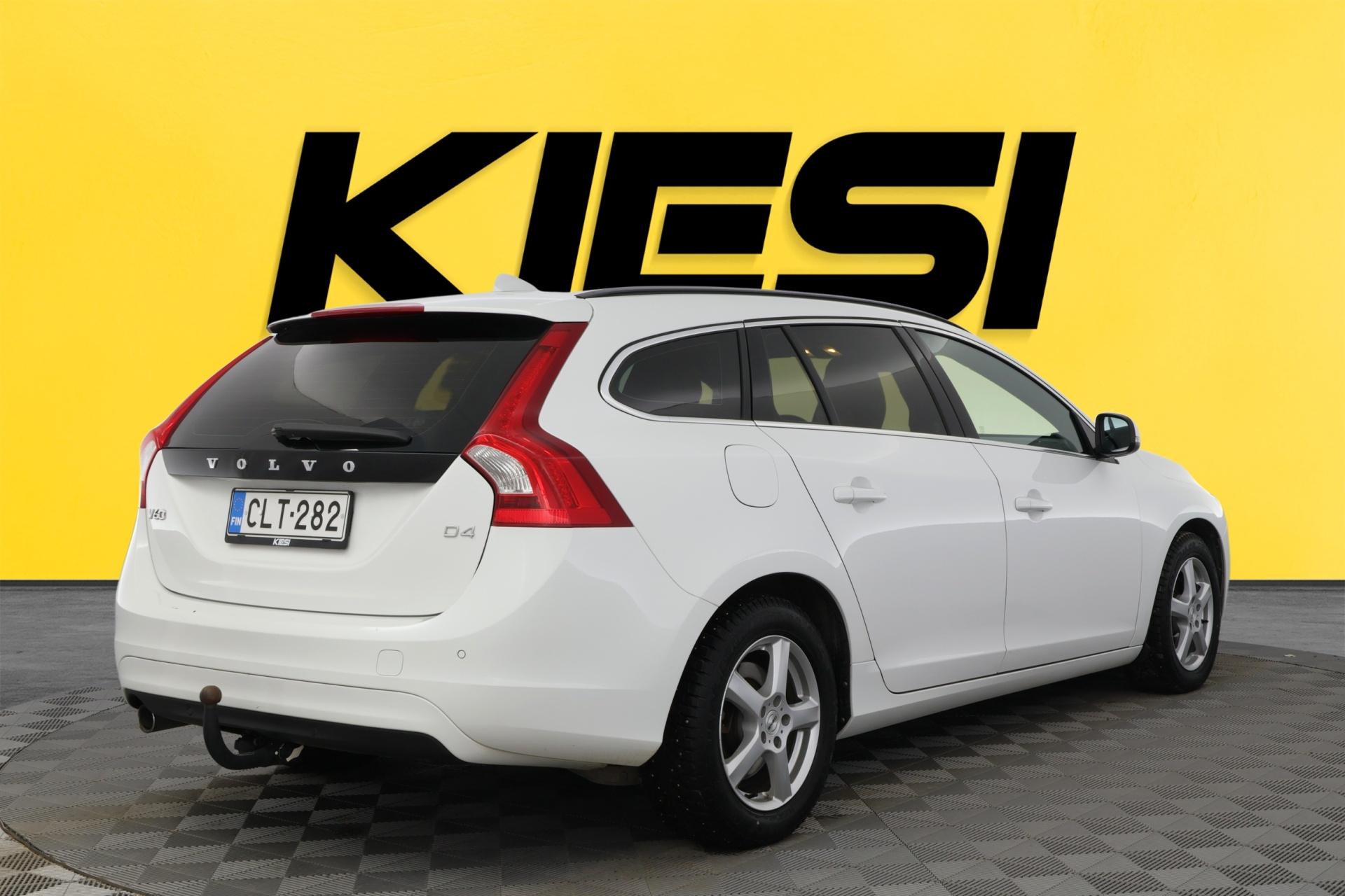 VOLVO V60 2014