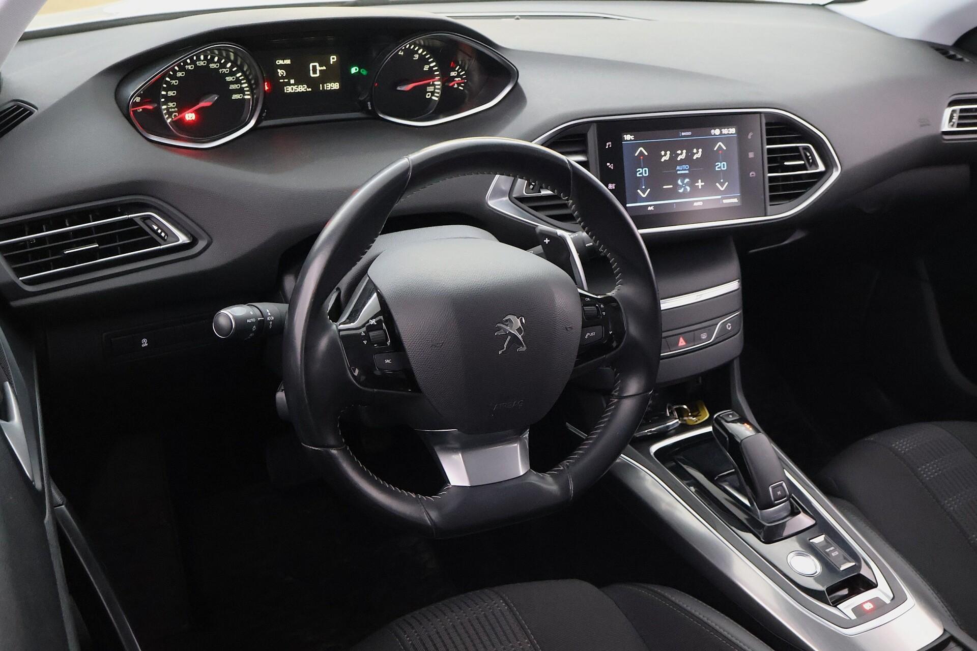 PEUGEOT 308 2019