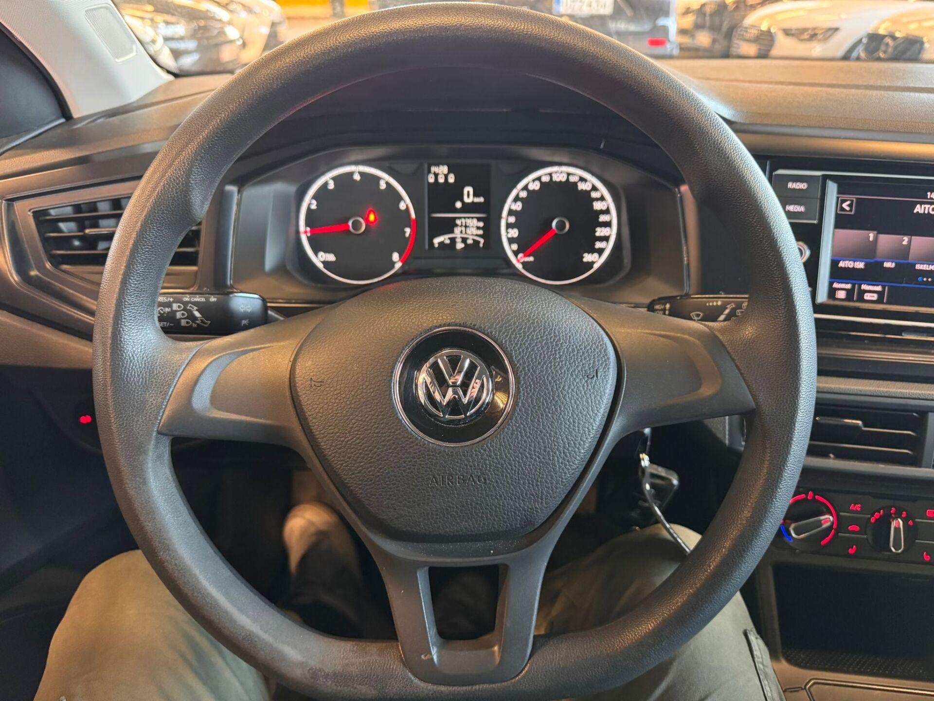 VOLKSWAGEN Polo 2019