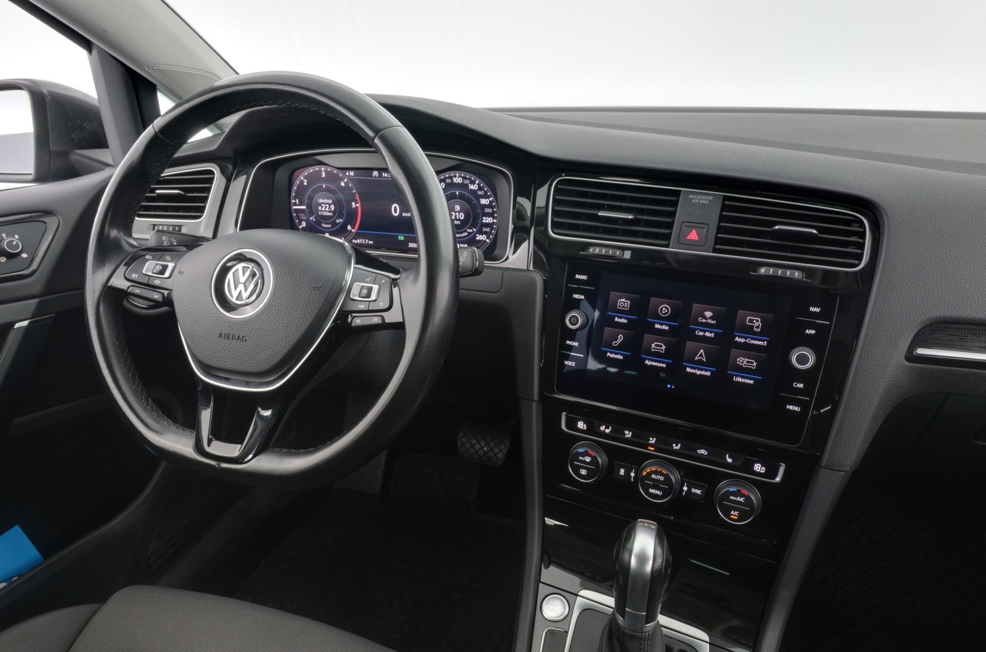 VOLKSWAGEN Golf 2019