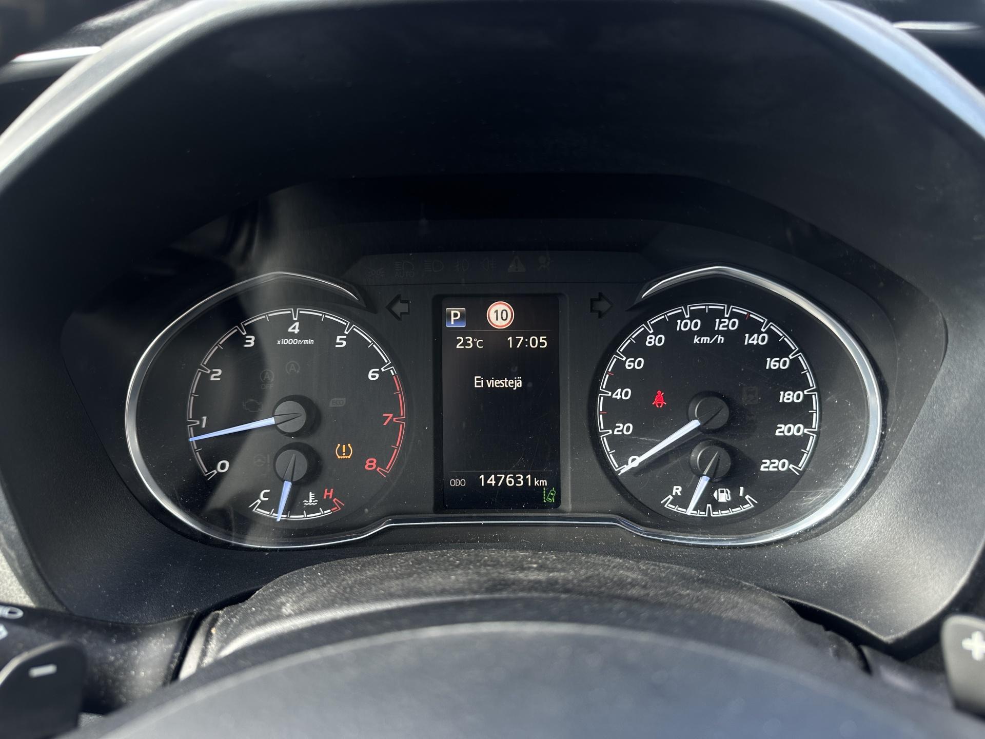 TOYOTA Yaris 2019