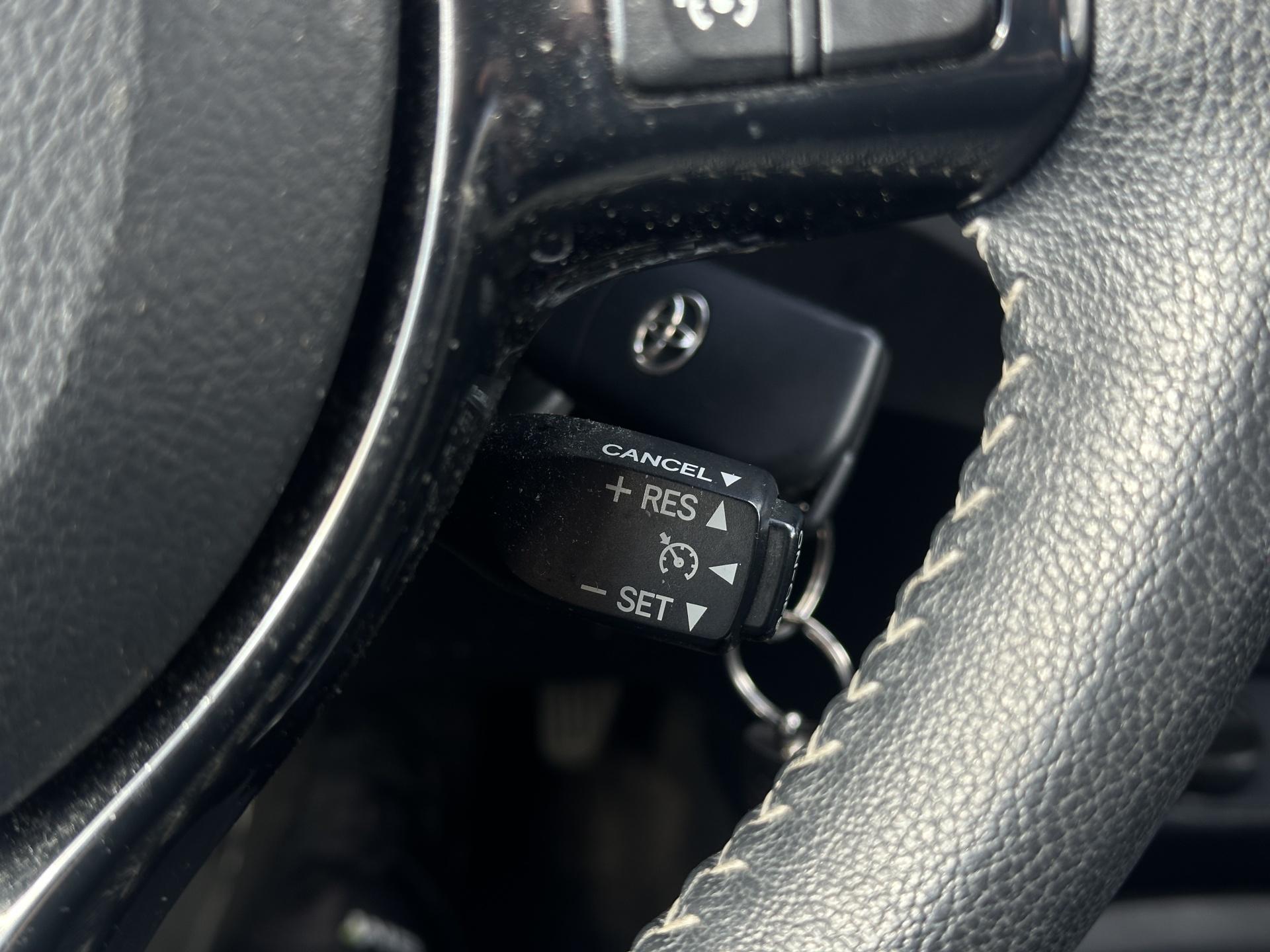 TOYOTA Yaris 2019