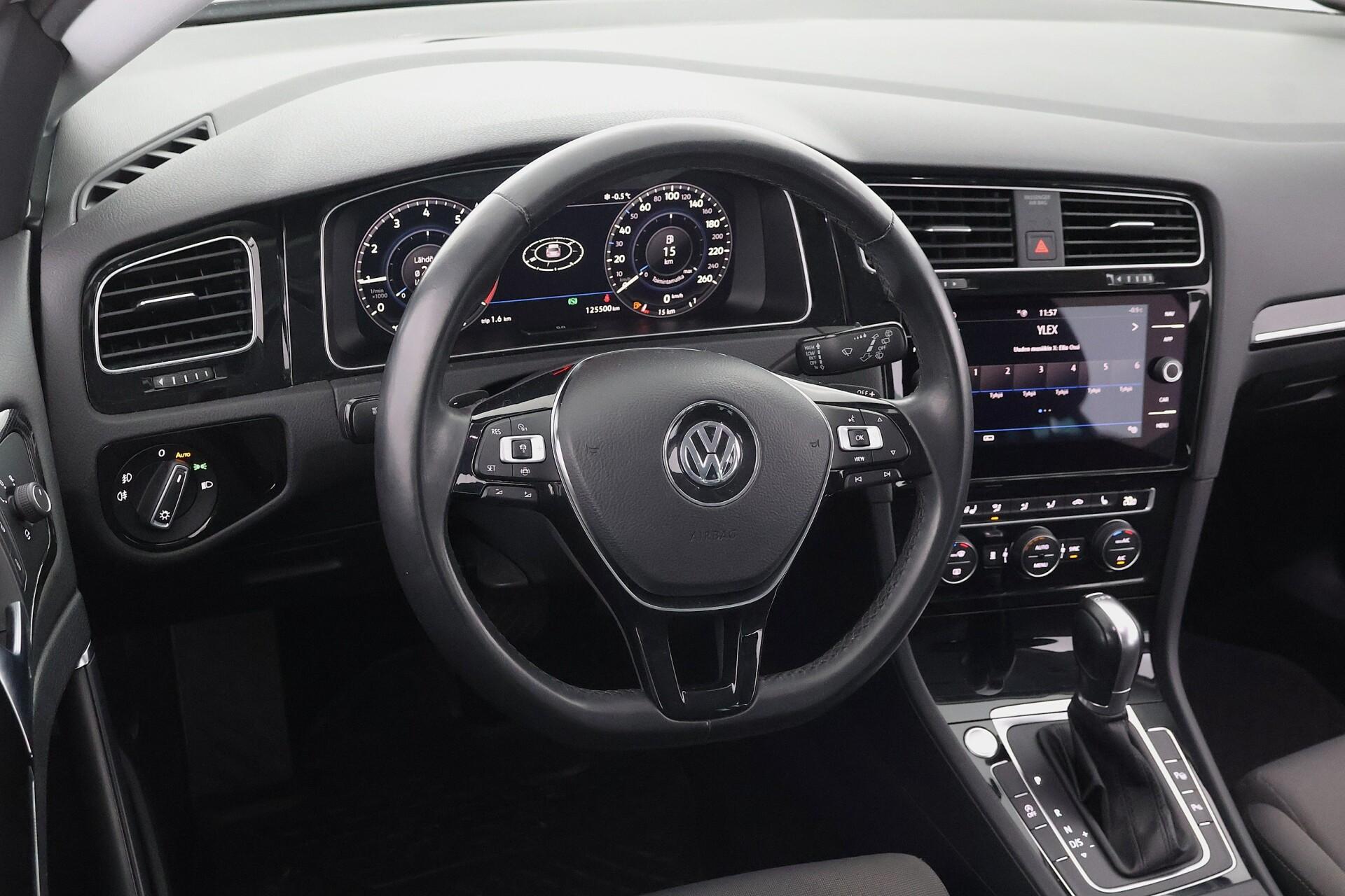 VOLKSWAGEN Golf 2019